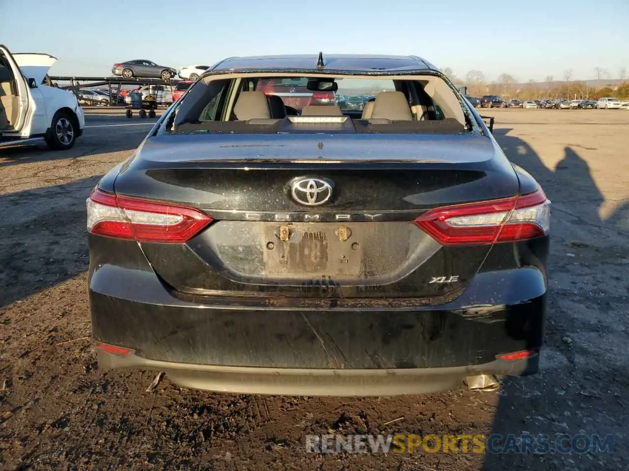 6 Photograph of a damaged car 4T1B11HK1KU728774 TOYOTA CAMRY 2019
