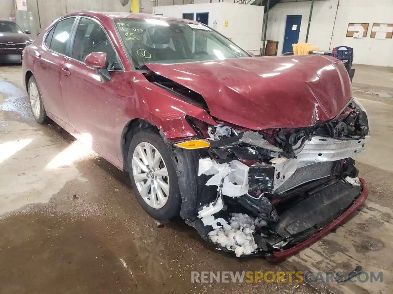 1 Photograph of a damaged car 4T1B11HK1KU729438 TOYOTA CAMRY 2019