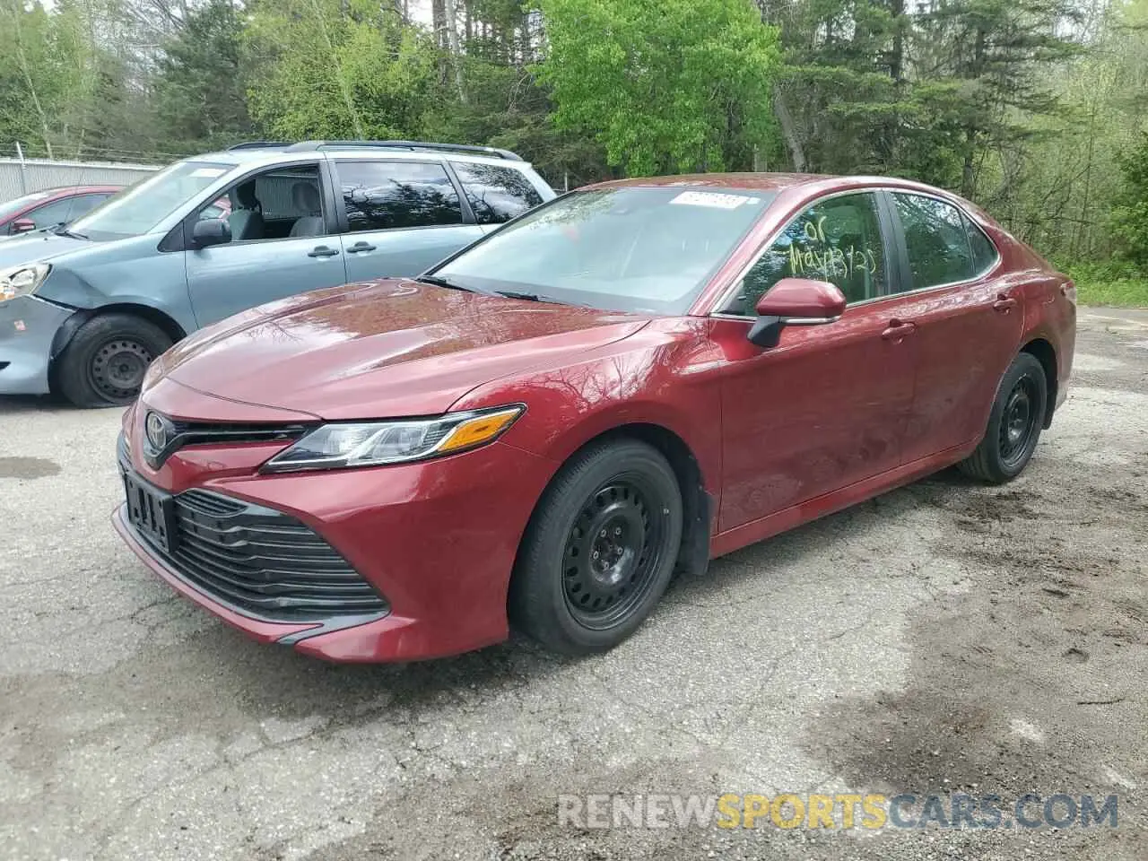1 Photograph of a damaged car 4T1B11HK1KU730489 TOYOTA CAMRY 2019