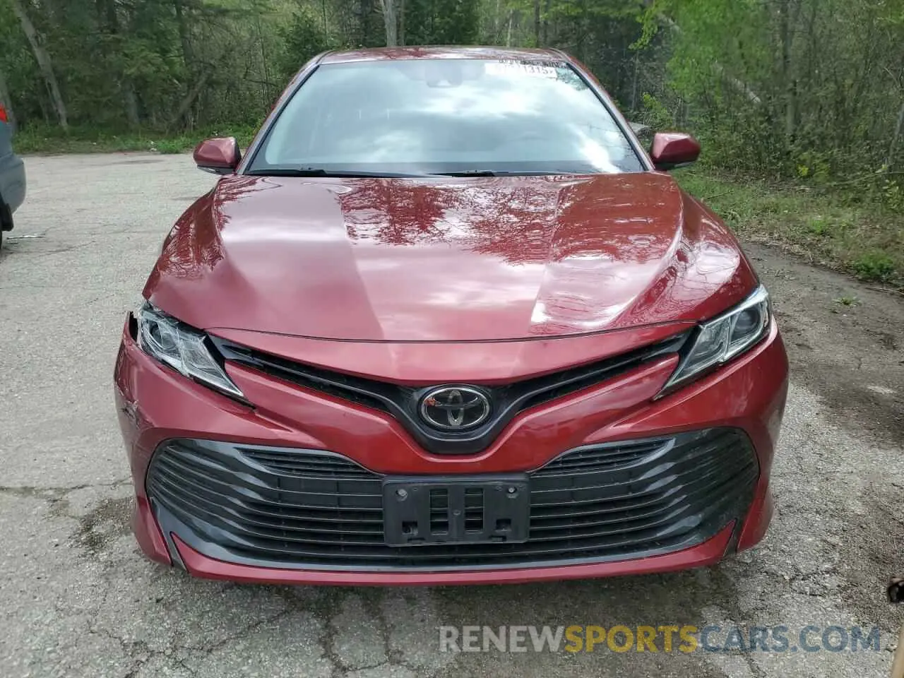 5 Photograph of a damaged car 4T1B11HK1KU730489 TOYOTA CAMRY 2019