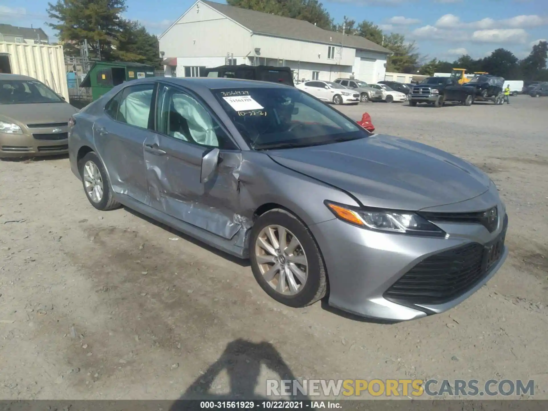 1 Photograph of a damaged car 4T1B11HK1KU731822 TOYOTA CAMRY 2019