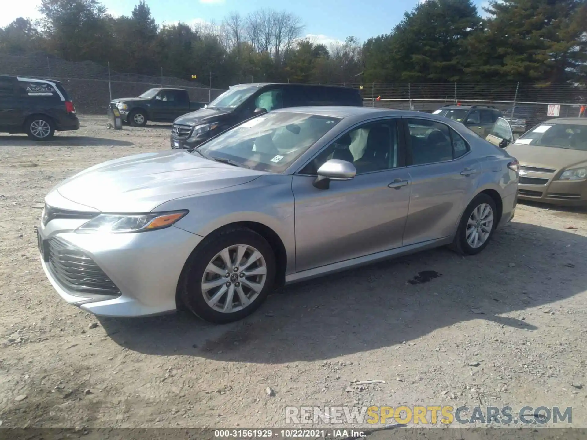 2 Photograph of a damaged car 4T1B11HK1KU731822 TOYOTA CAMRY 2019