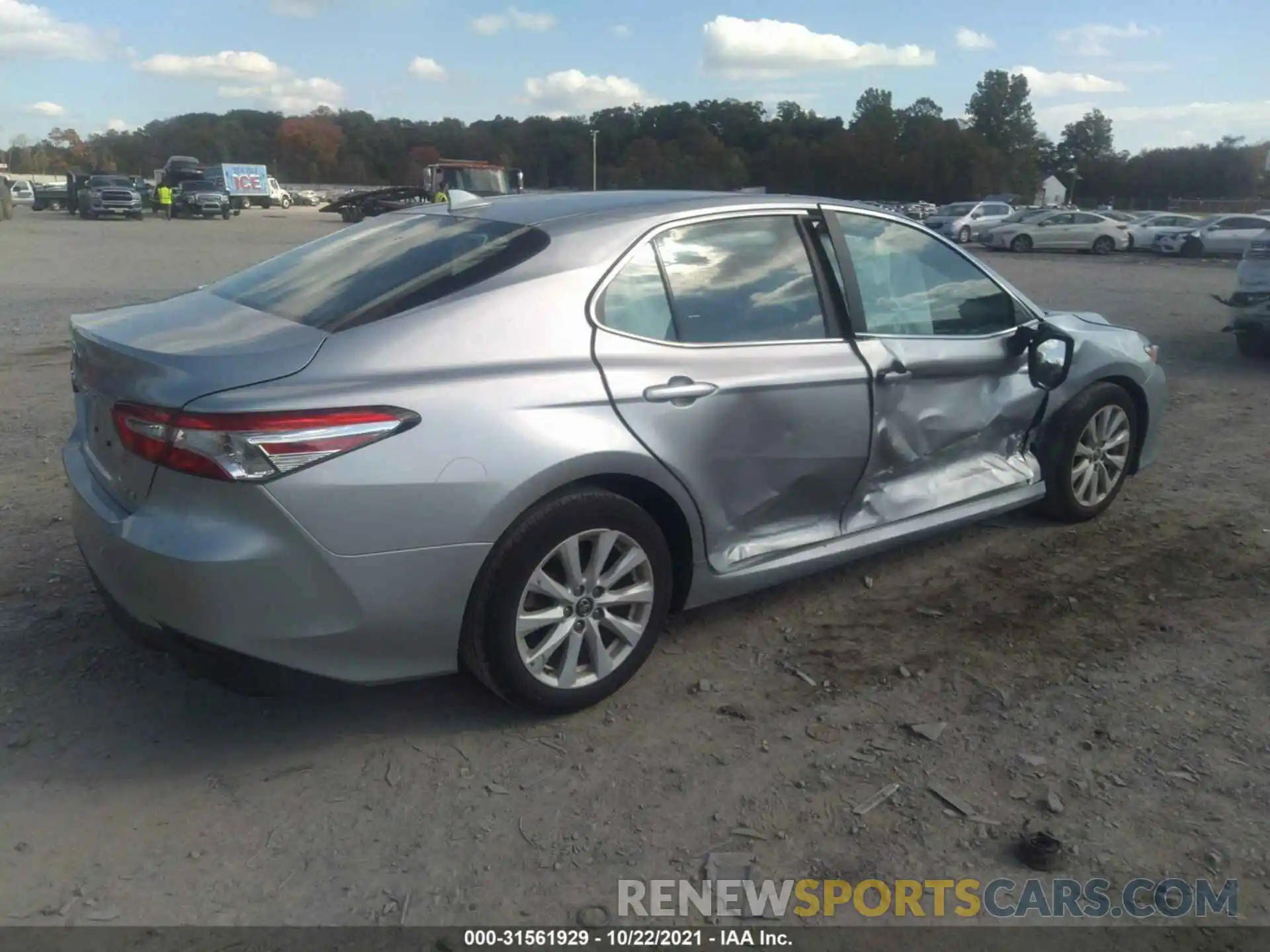 4 Photograph of a damaged car 4T1B11HK1KU731822 TOYOTA CAMRY 2019