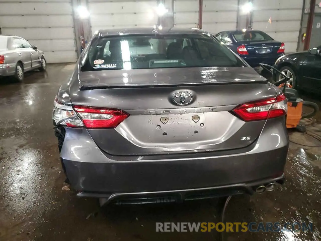6 Photograph of a damaged car 4T1B11HK1KU733313 TOYOTA CAMRY 2019