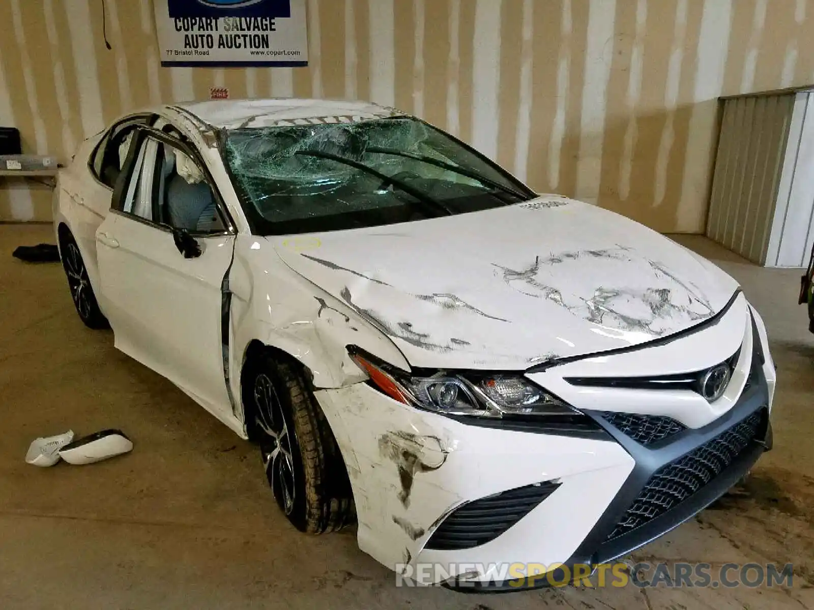 1 Photograph of a damaged car 4T1B11HK1KU737393 TOYOTA CAMRY 2019