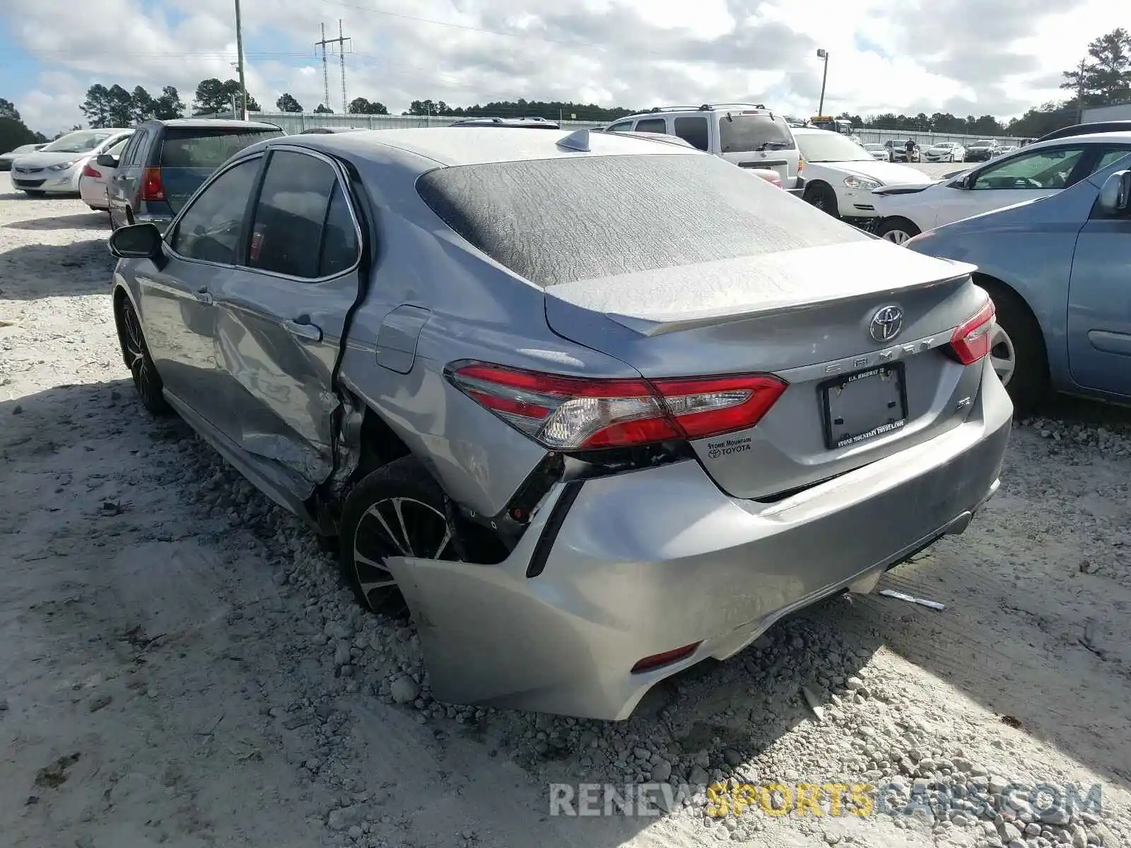 3 Photograph of a damaged car 4T1B11HK1KU737555 TOYOTA CAMRY 2019