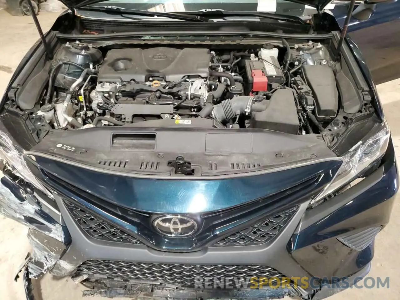 11 Photograph of a damaged car 4T1B11HK1KU737975 TOYOTA CAMRY 2019