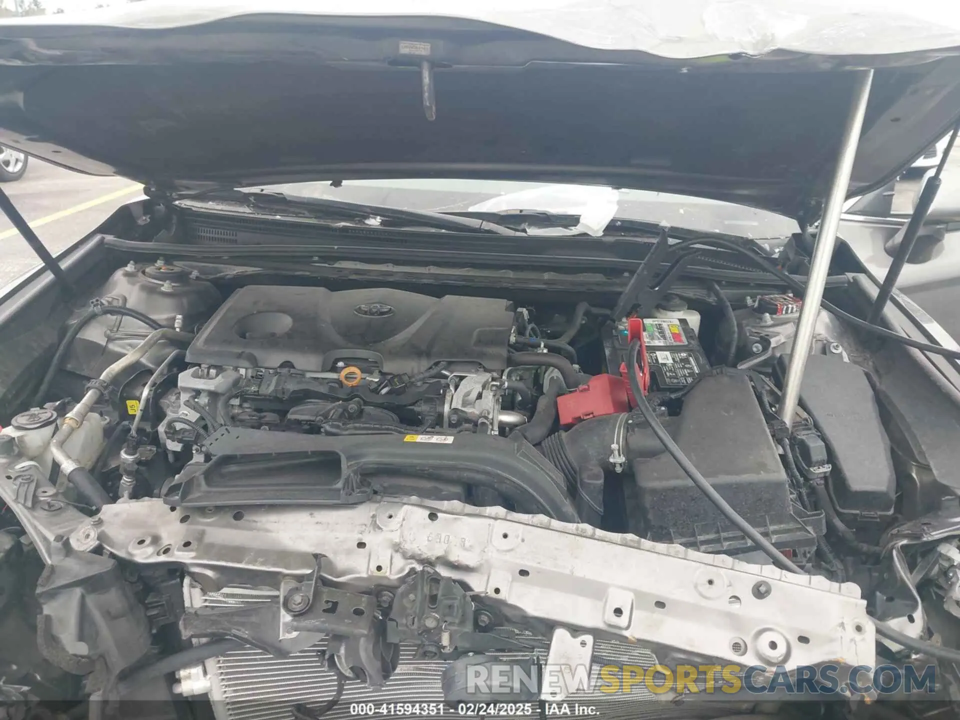10 Photograph of a damaged car 4T1B11HK1KU739869 TOYOTA CAMRY 2019