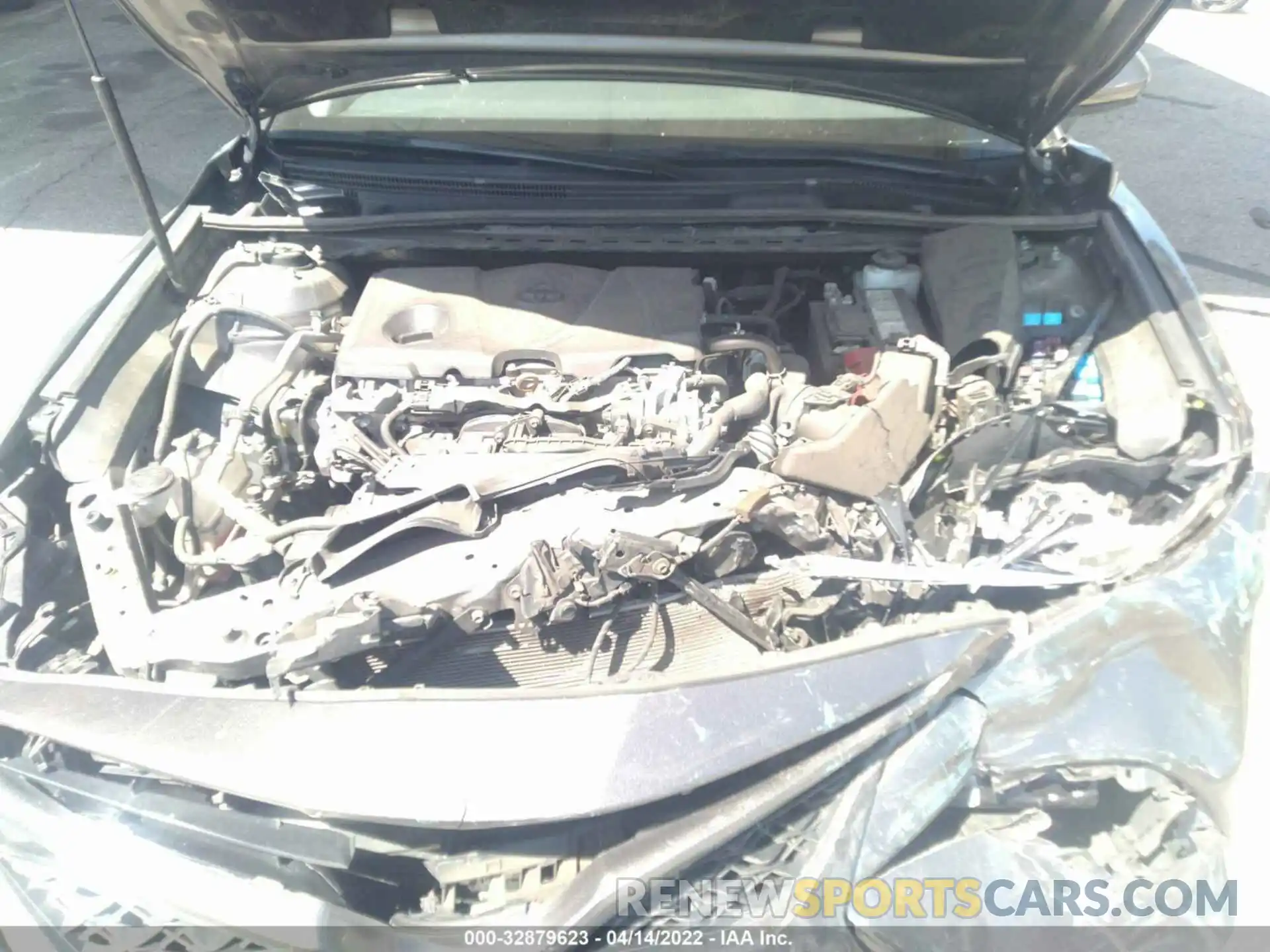 10 Photograph of a damaged car 4T1B11HK1KU743713 TOYOTA CAMRY 2019