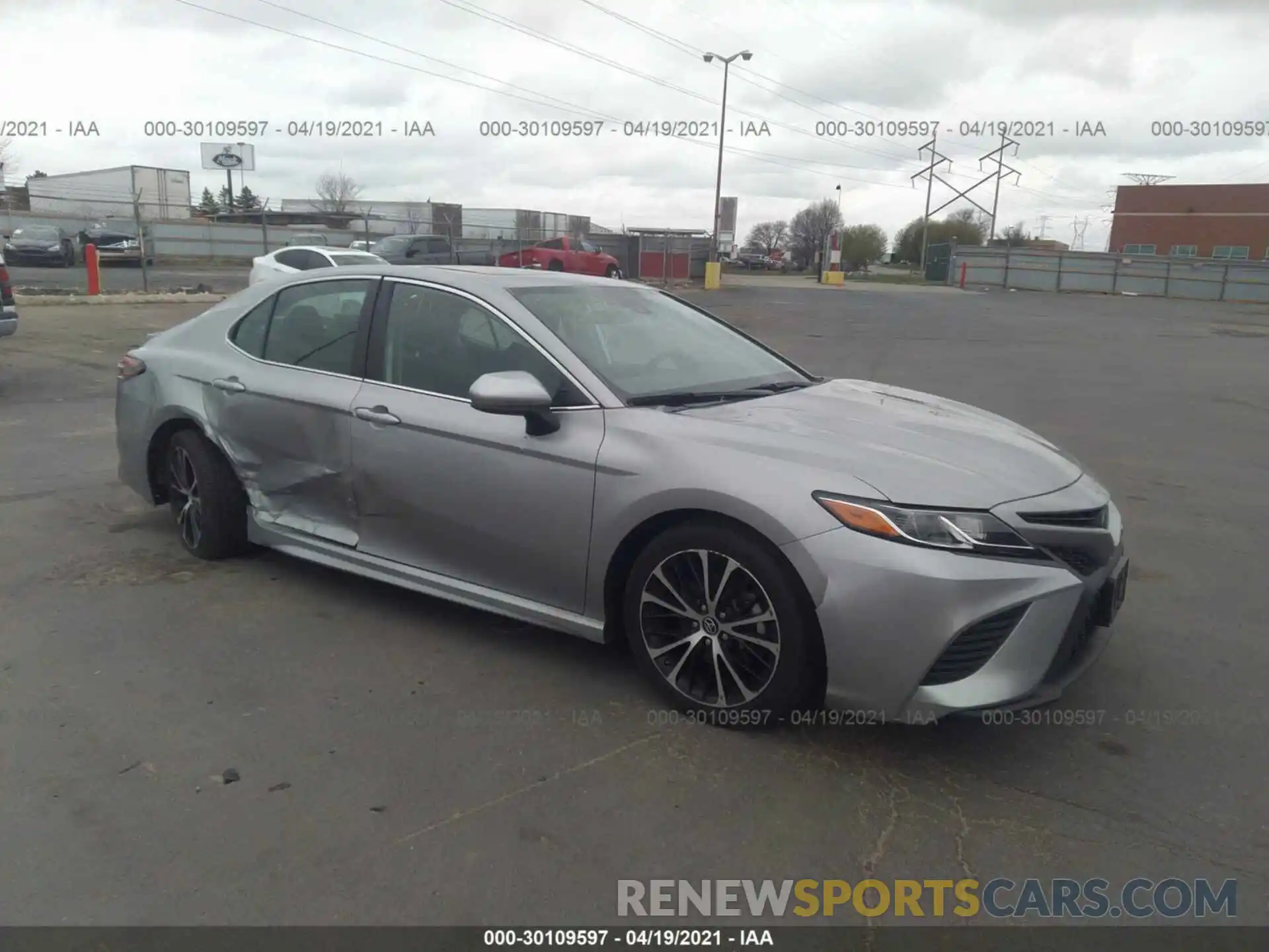 1 Photograph of a damaged car 4T1B11HK1KU743839 TOYOTA CAMRY 2019