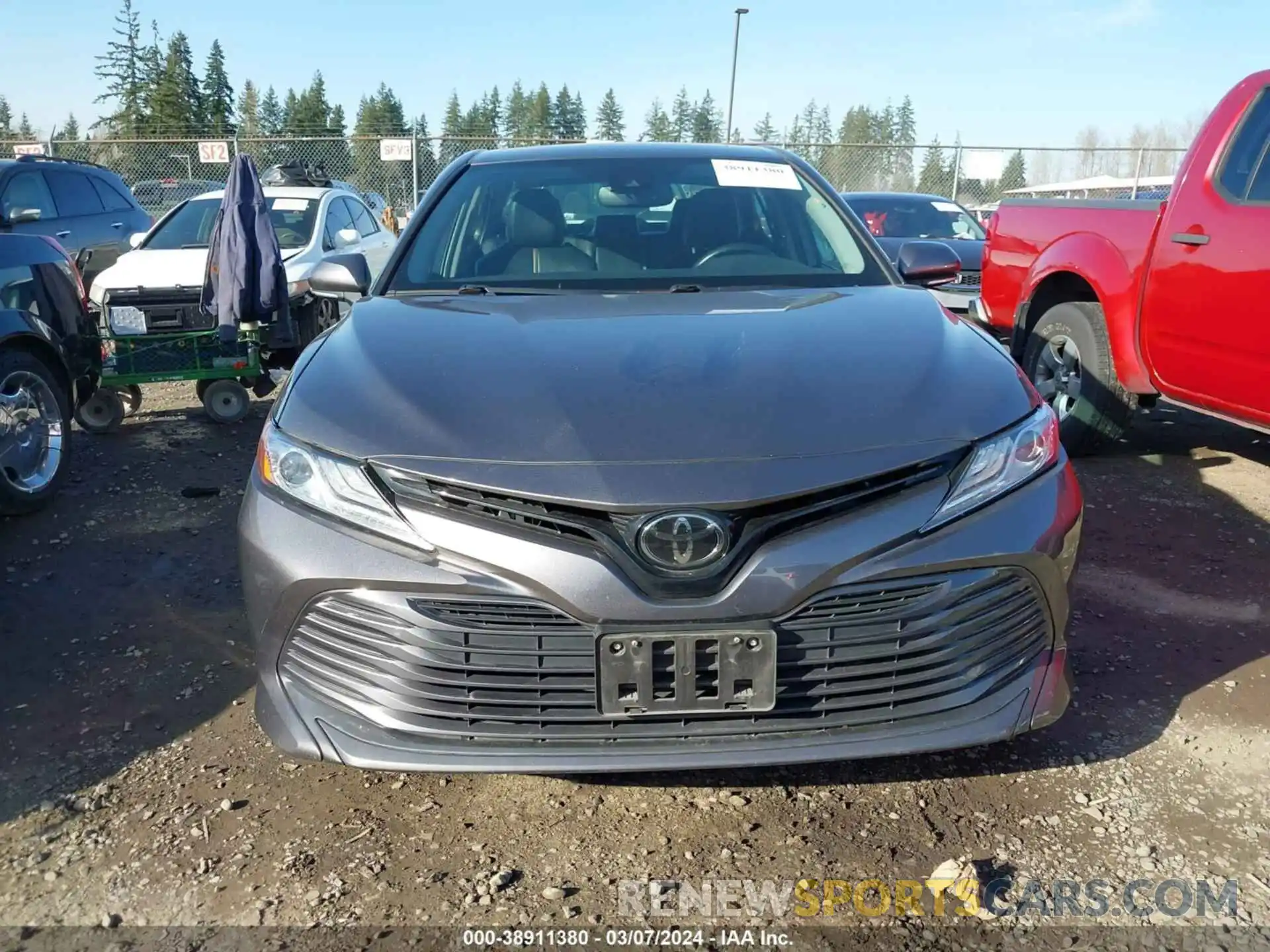 12 Photograph of a damaged car 4T1B11HK1KU746773 TOYOTA CAMRY 2019