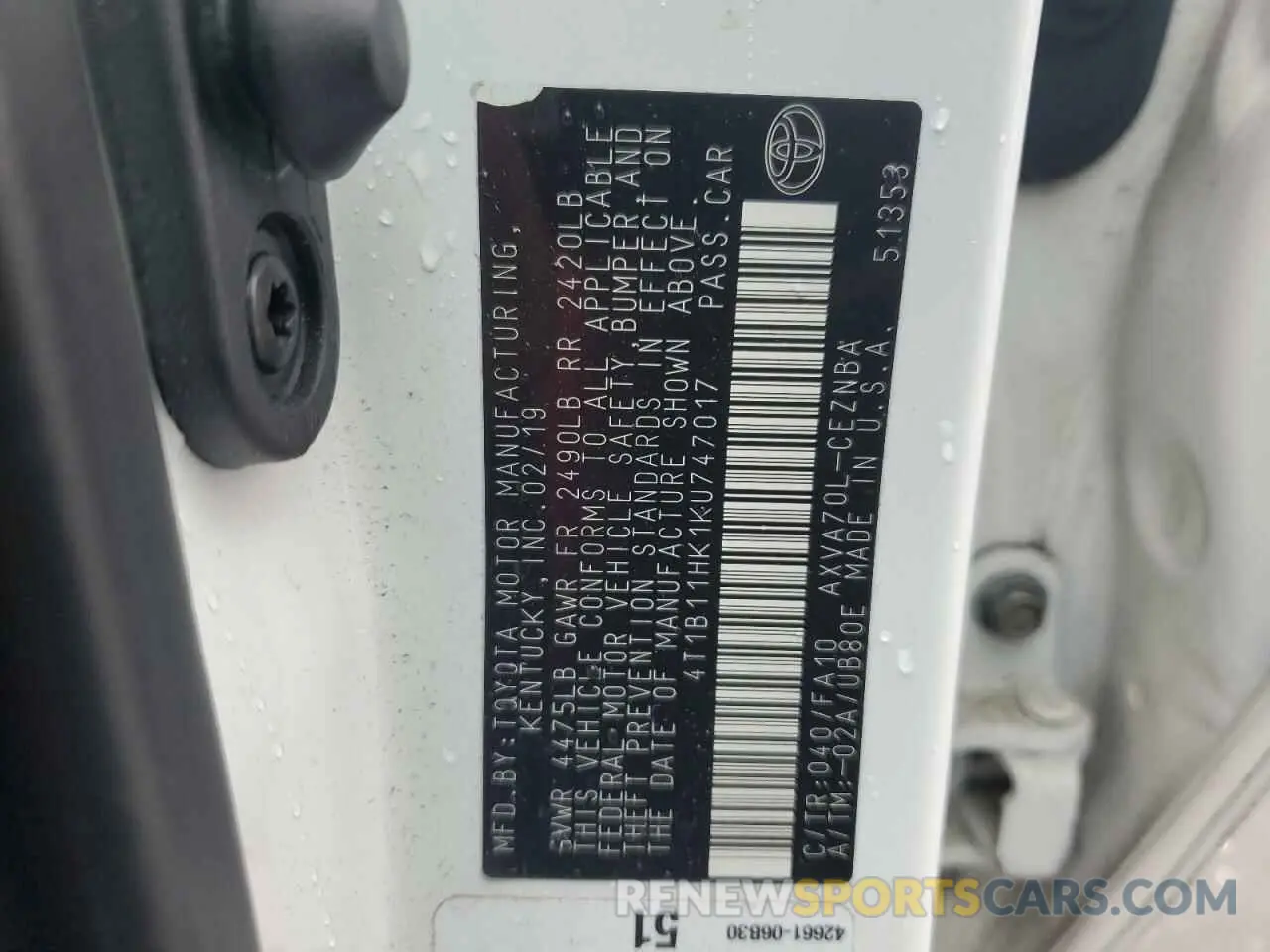 14 Photograph of a damaged car 4T1B11HK1KU747017 TOYOTA CAMRY 2019