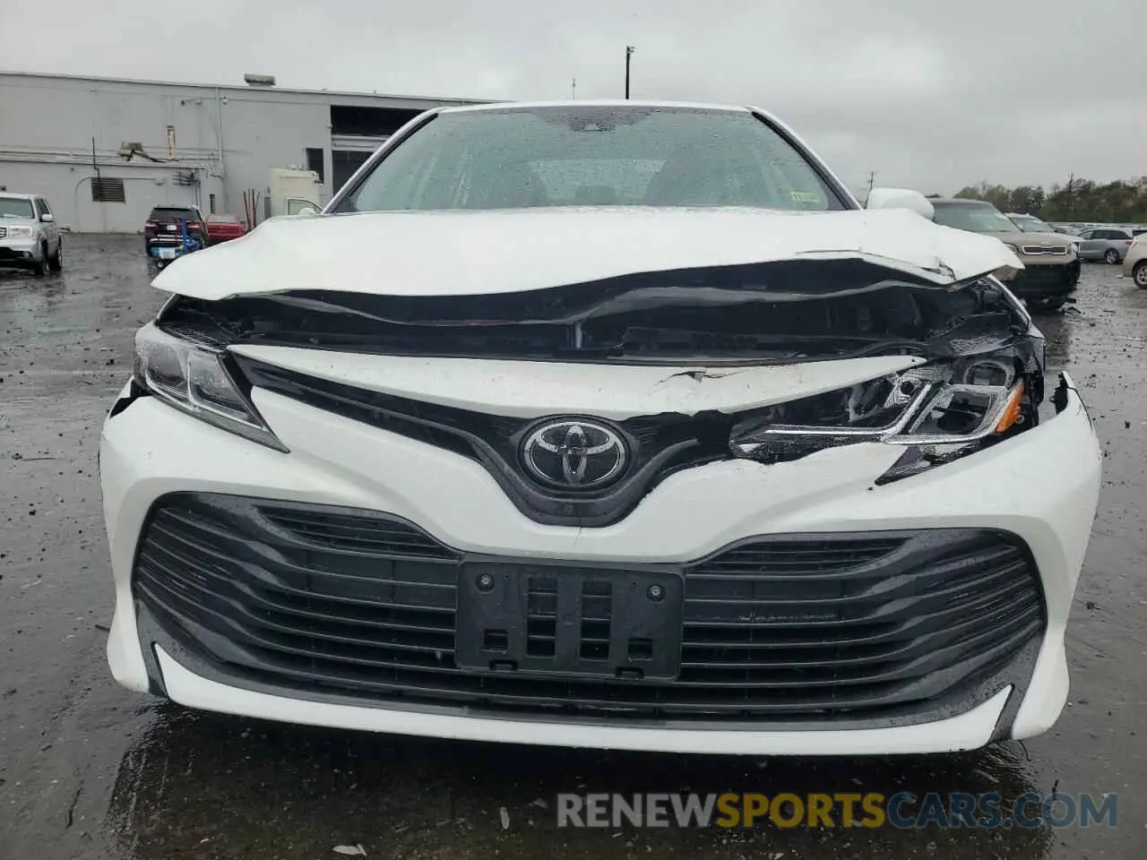 5 Photograph of a damaged car 4T1B11HK1KU747017 TOYOTA CAMRY 2019
