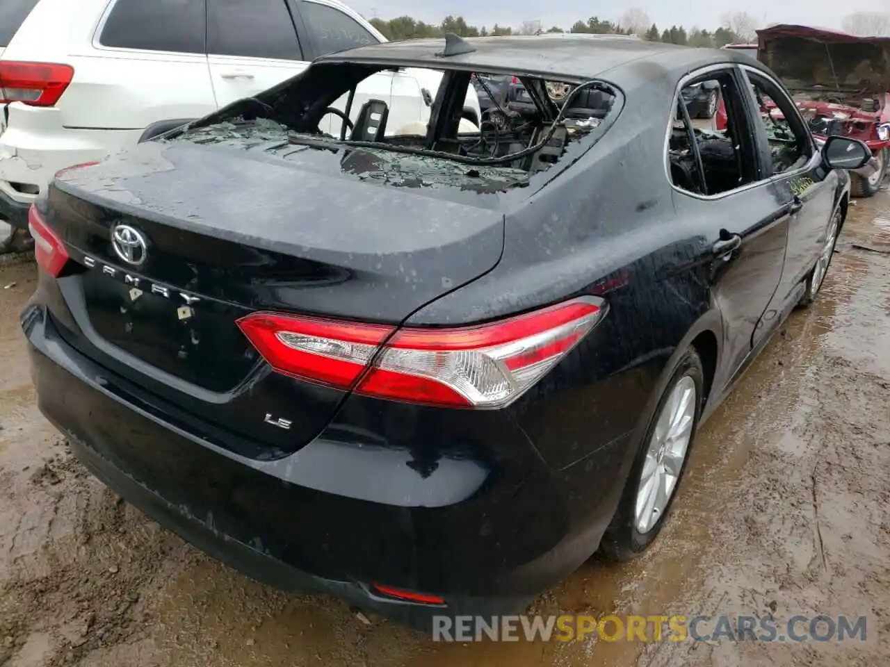 4 Photograph of a damaged car 4T1B11HK1KU747356 TOYOTA CAMRY 2019