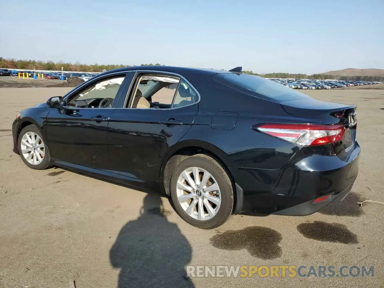 2 Photograph of a damaged car 4T1B11HK1KU755554 TOYOTA CAMRY 2019