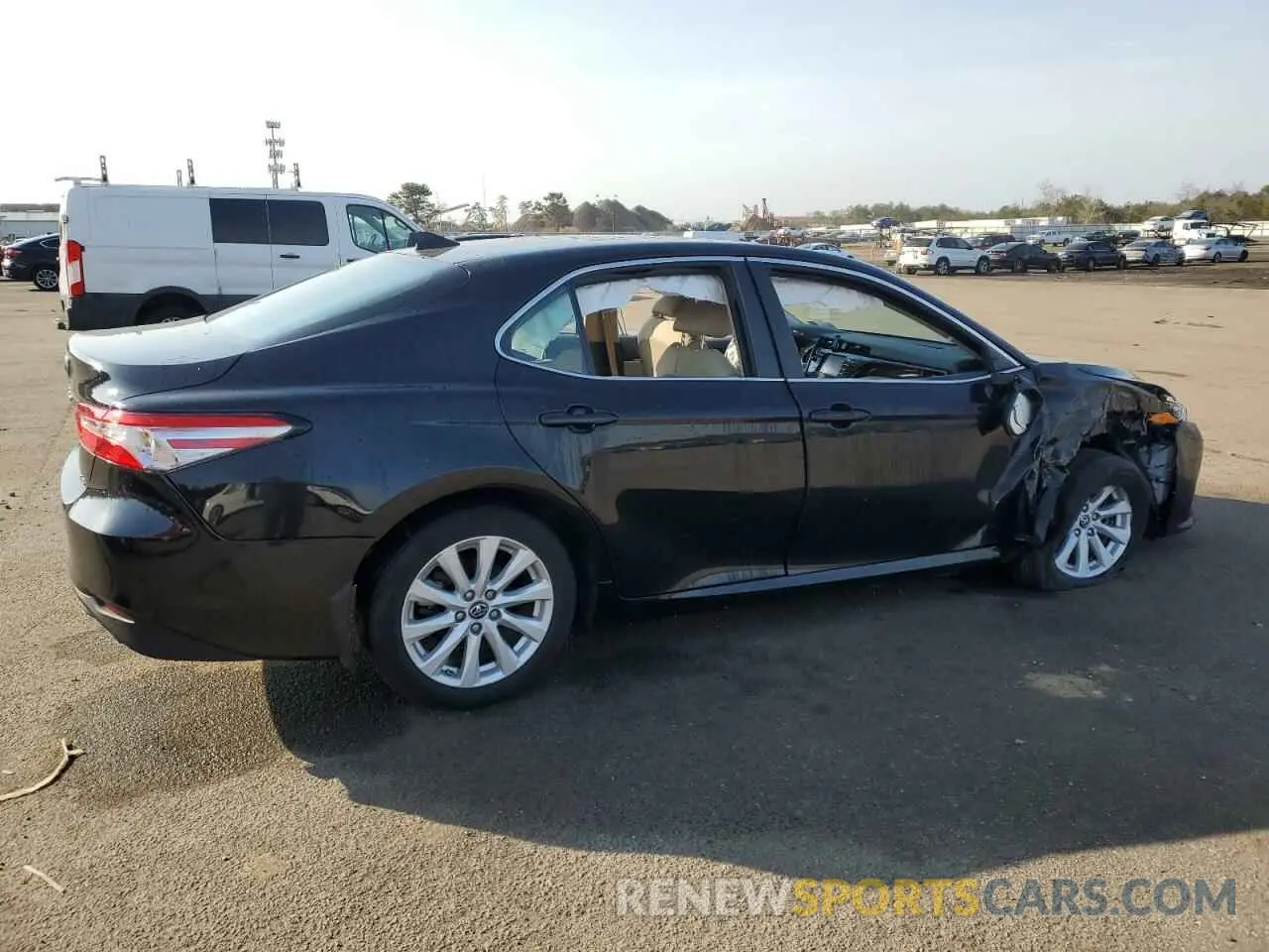 3 Photograph of a damaged car 4T1B11HK1KU755554 TOYOTA CAMRY 2019