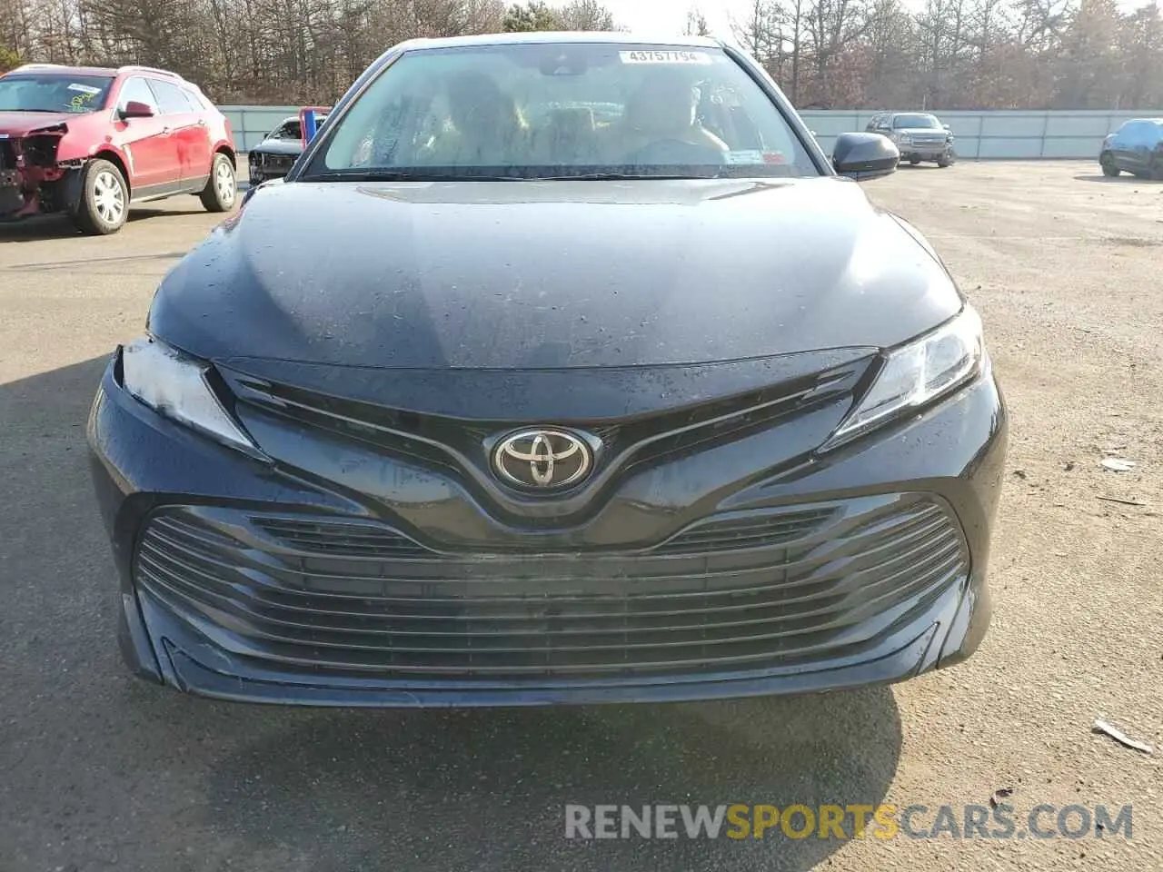 5 Photograph of a damaged car 4T1B11HK1KU755554 TOYOTA CAMRY 2019