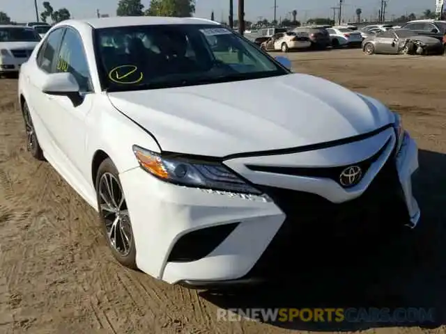 1 Photograph of a damaged car 4T1B11HK1KU756526 TOYOTA CAMRY 2019