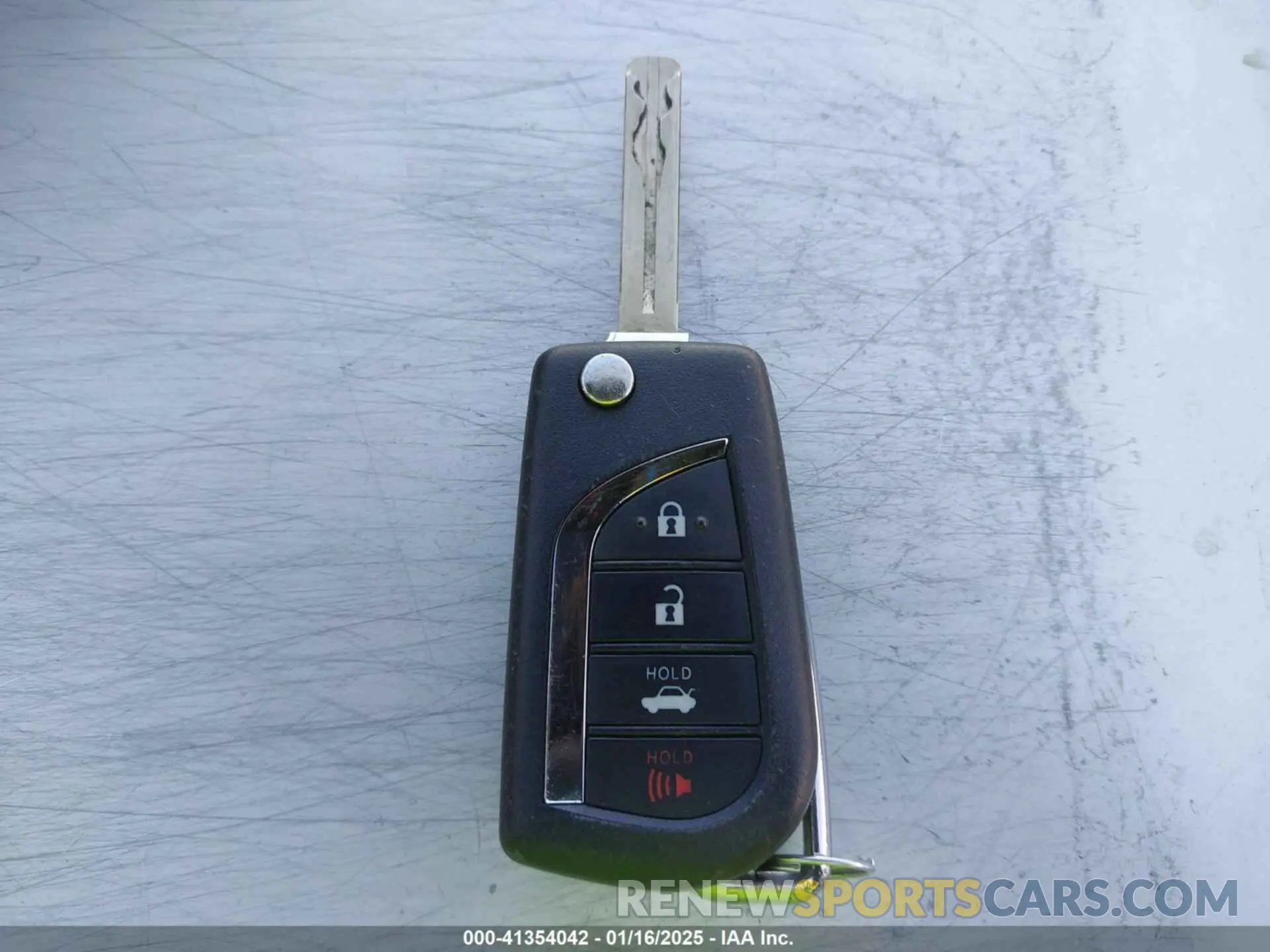 11 Photograph of a damaged car 4T1B11HK1KU757269 TOYOTA CAMRY 2019