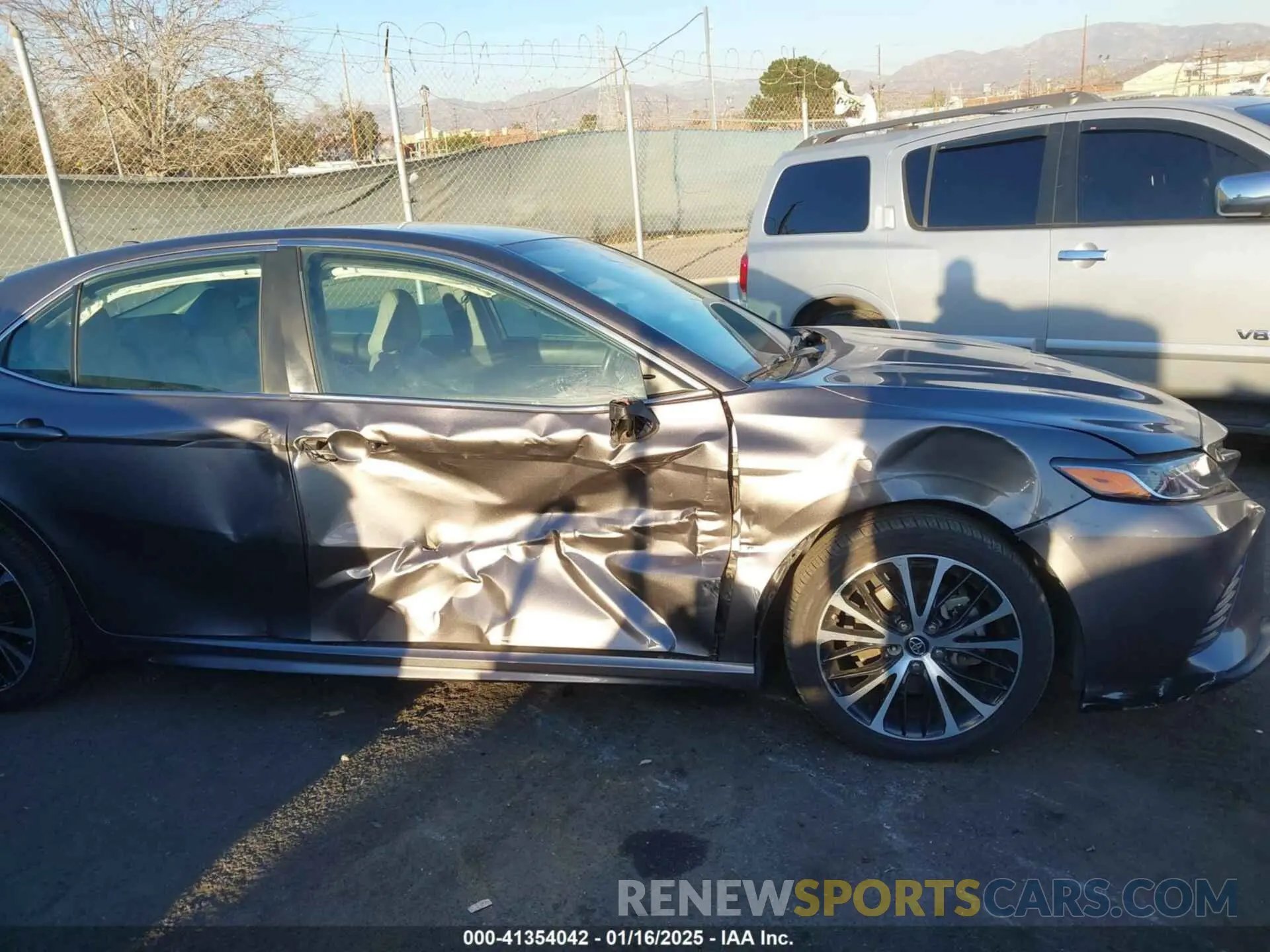 6 Photograph of a damaged car 4T1B11HK1KU757269 TOYOTA CAMRY 2019