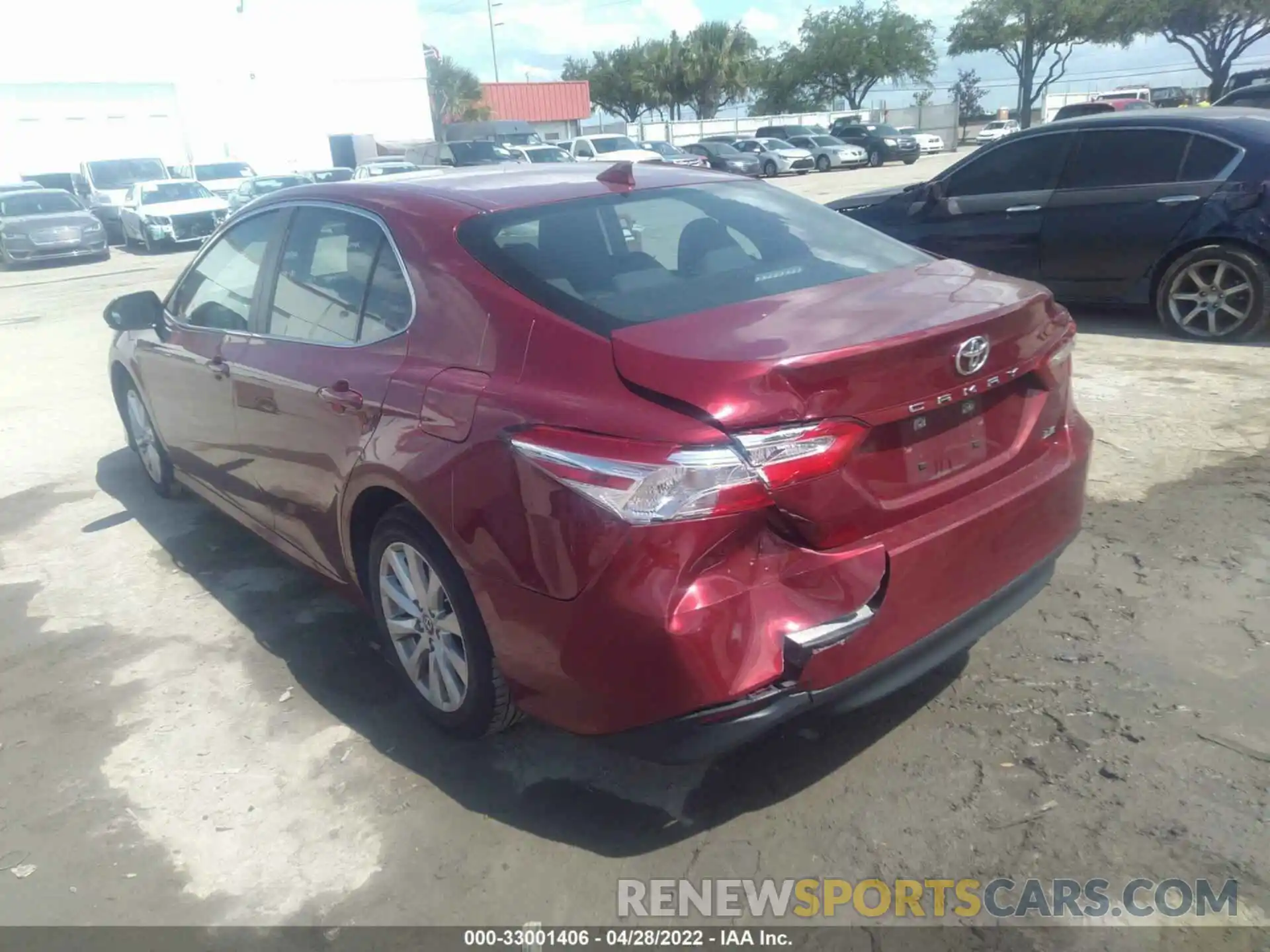 3 Photograph of a damaged car 4T1B11HK1KU757692 TOYOTA CAMRY 2019