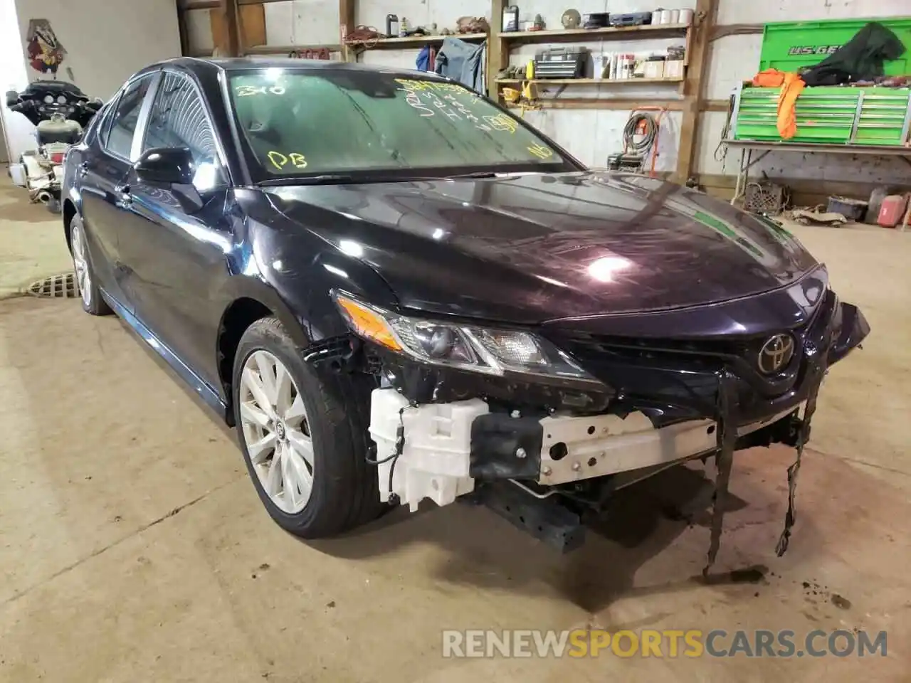 1 Photograph of a damaged car 4T1B11HK1KU758860 TOYOTA CAMRY 2019