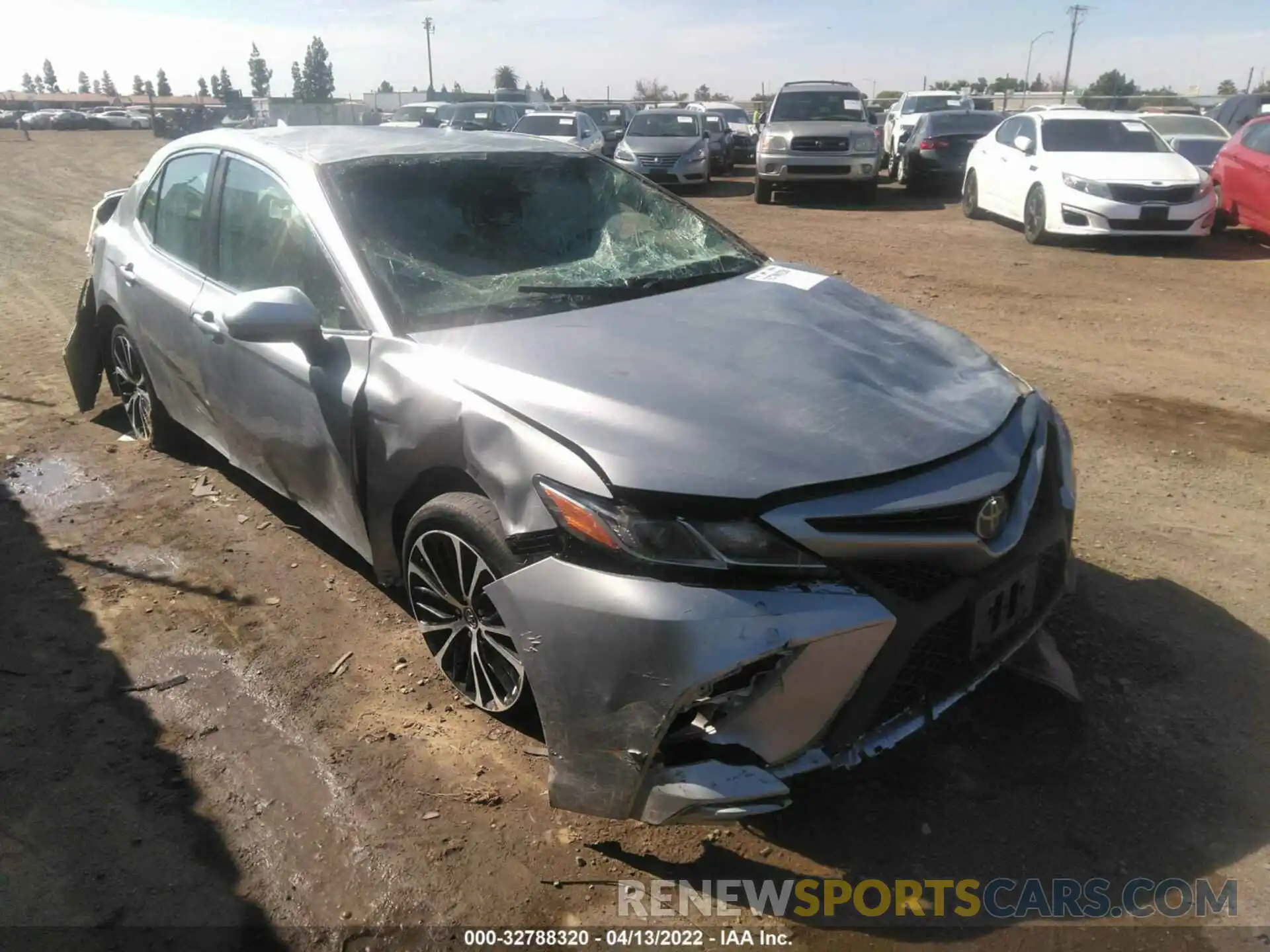 1 Photograph of a damaged car 4T1B11HK1KU759037 TOYOTA CAMRY 2019