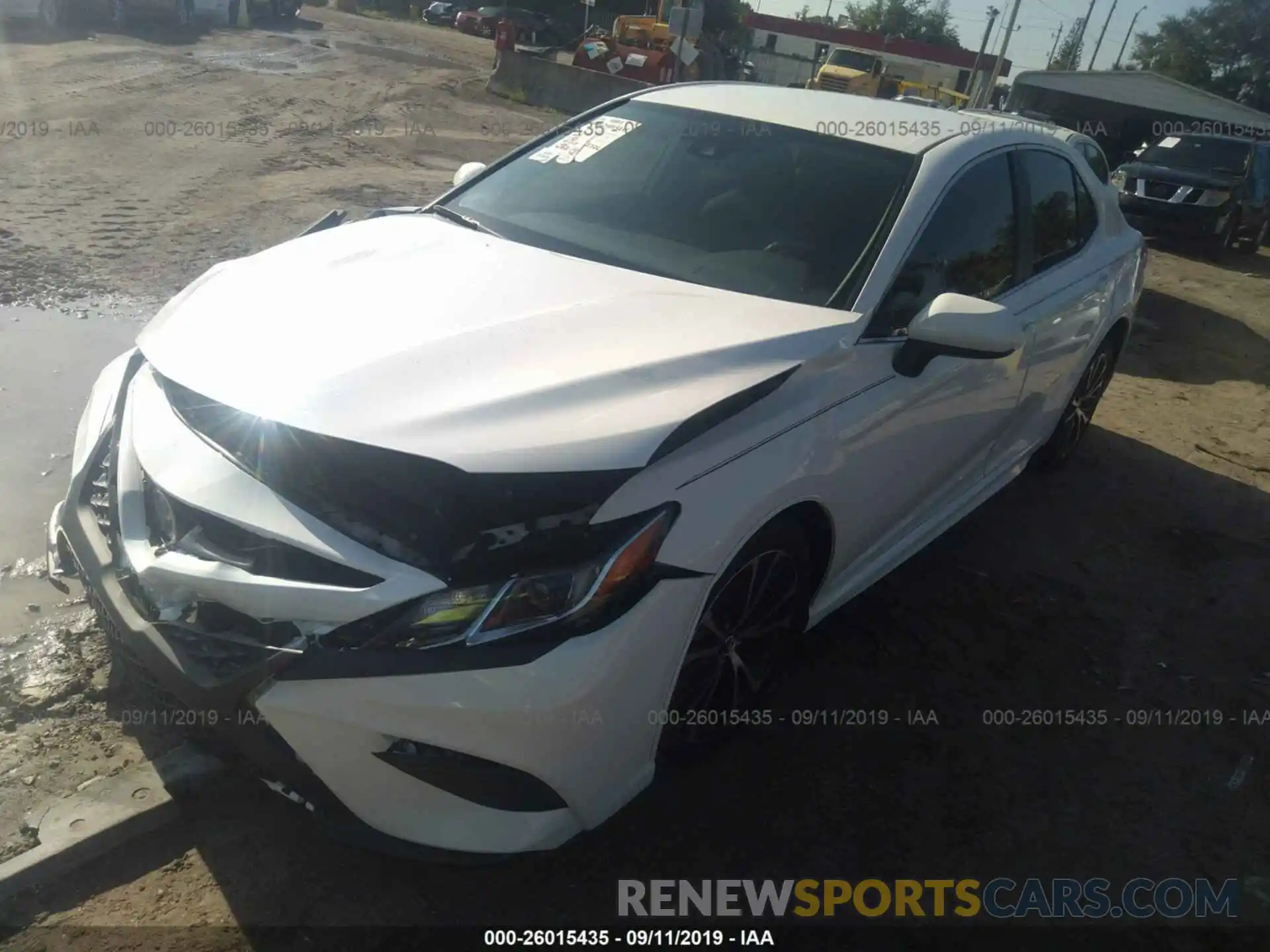 2 Photograph of a damaged car 4T1B11HK1KU760852 TOYOTA CAMRY 2019