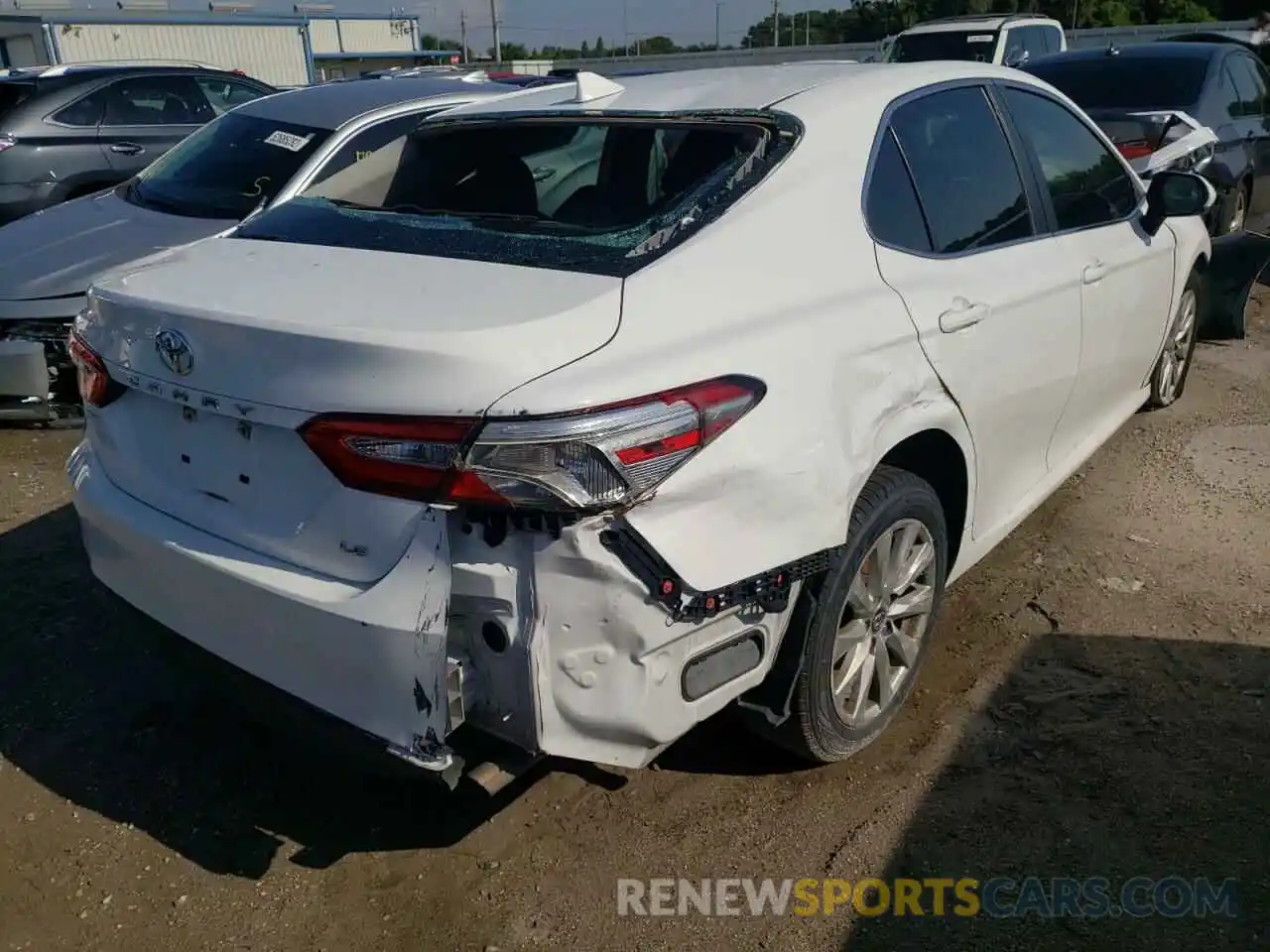 4 Photograph of a damaged car 4T1B11HK1KU760916 TOYOTA CAMRY 2019