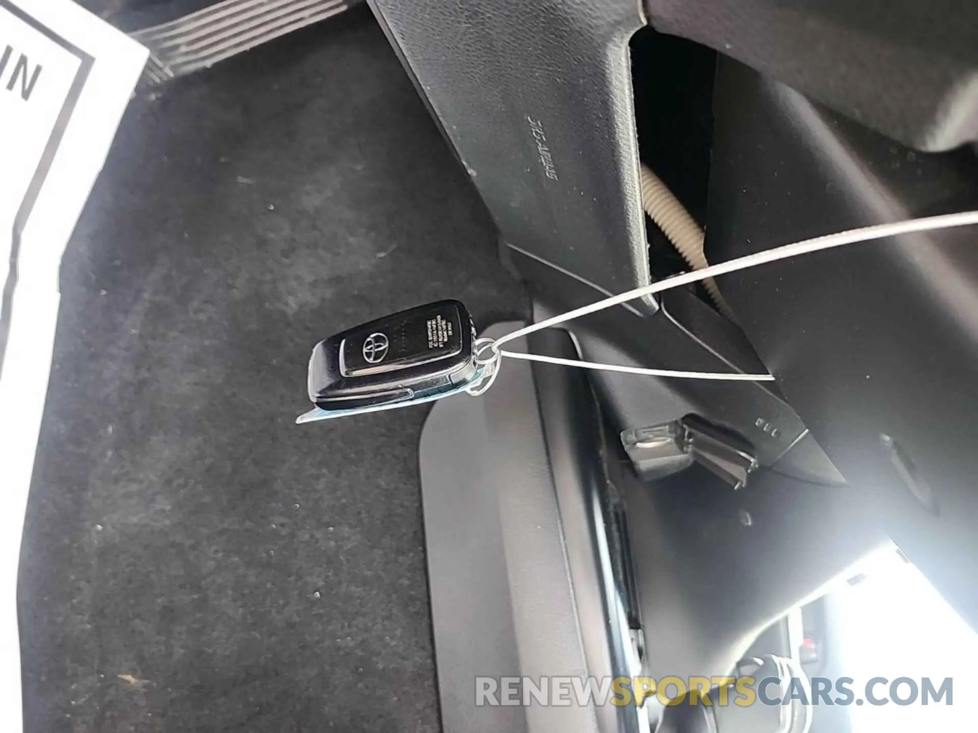6 Photograph of a damaged car 4T1B11HK1KU762097 TOYOTA CAMRY 2019