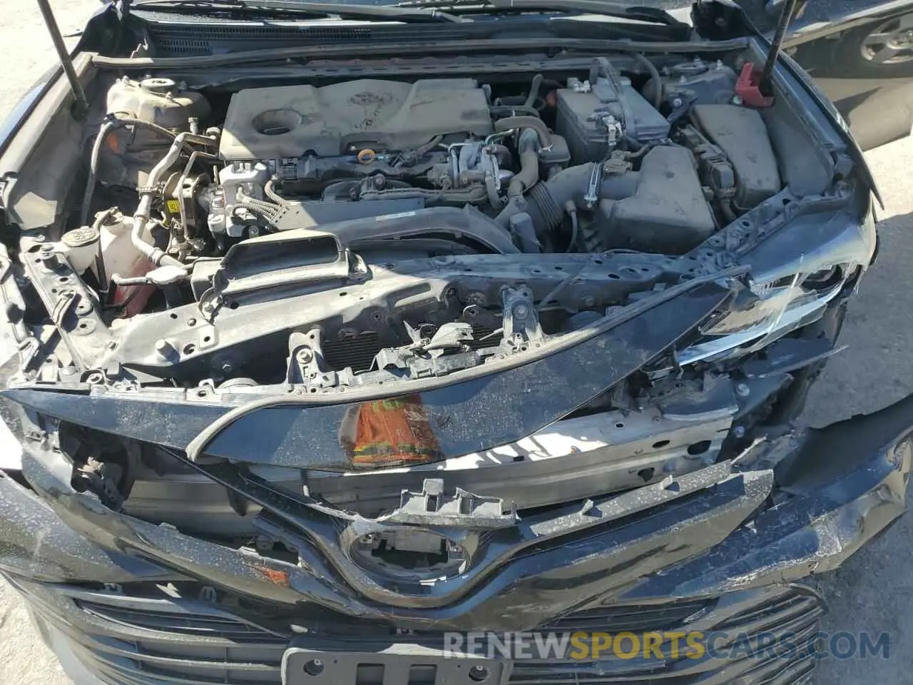 11 Photograph of a damaged car 4T1B11HK1KU765498 TOYOTA CAMRY 2019