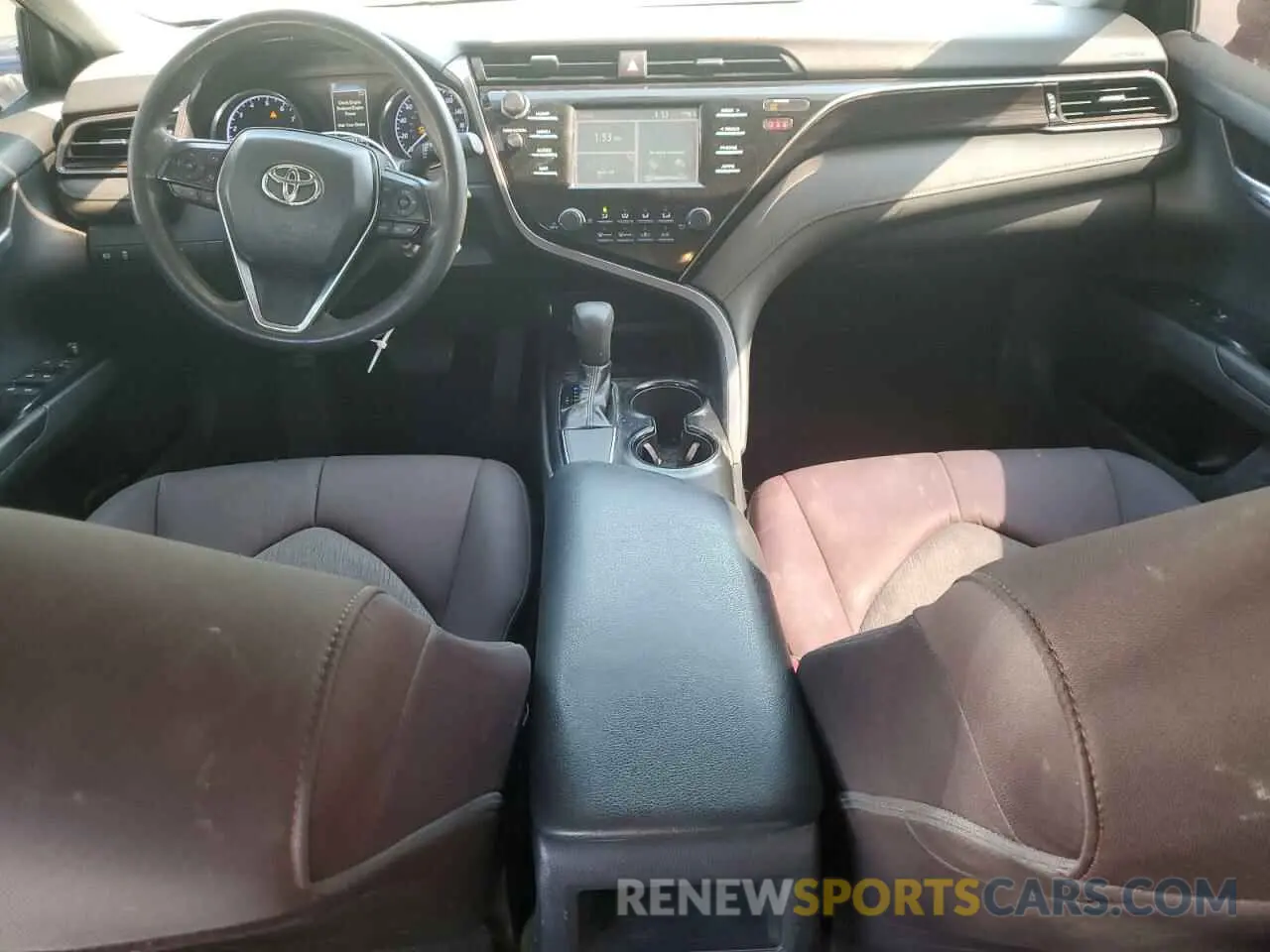 8 Photograph of a damaged car 4T1B11HK1KU765498 TOYOTA CAMRY 2019
