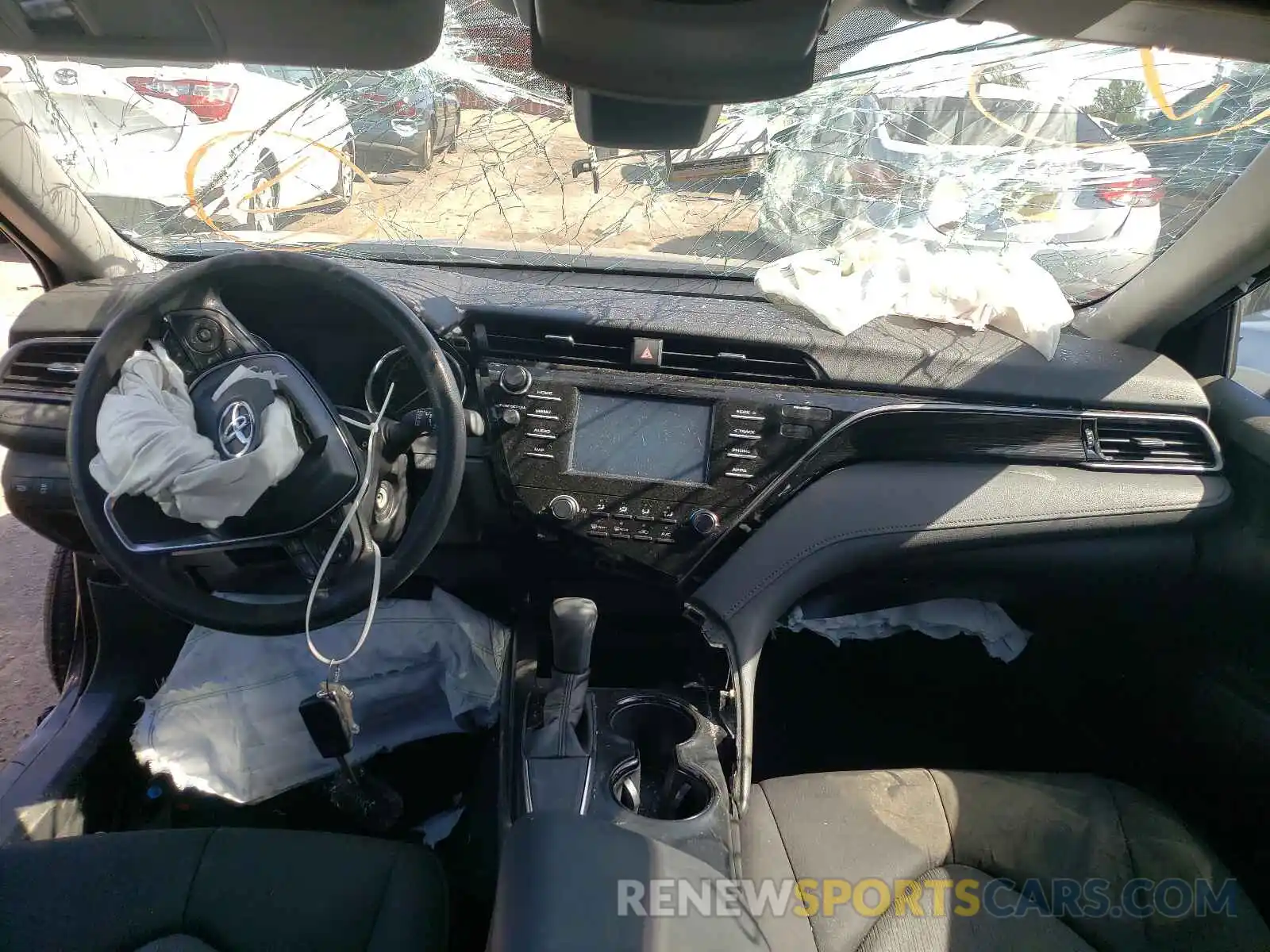 9 Photograph of a damaged car 4T1B11HK1KU765548 TOYOTA CAMRY 2019