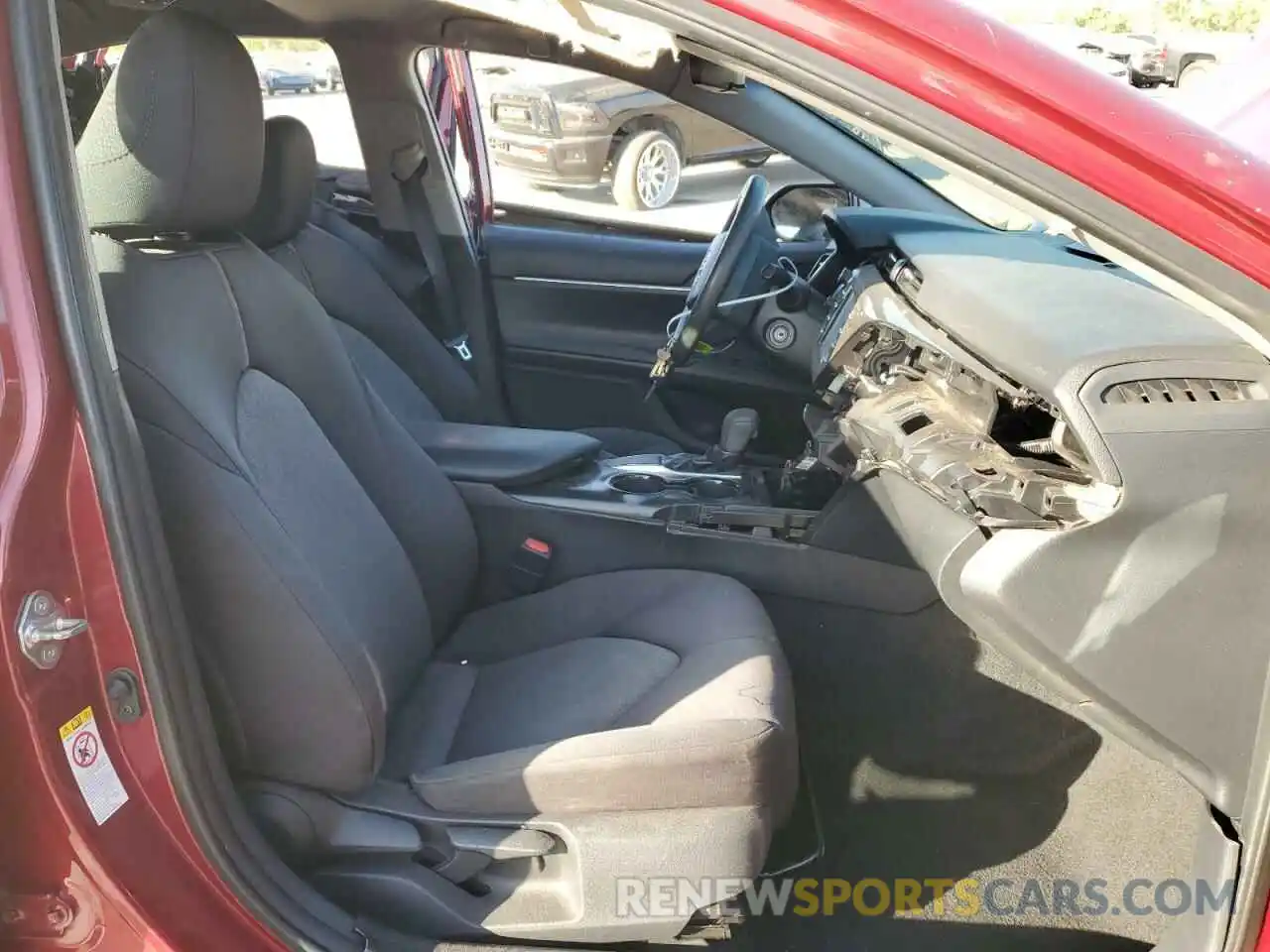 5 Photograph of a damaged car 4T1B11HK1KU772094 TOYOTA CAMRY 2019