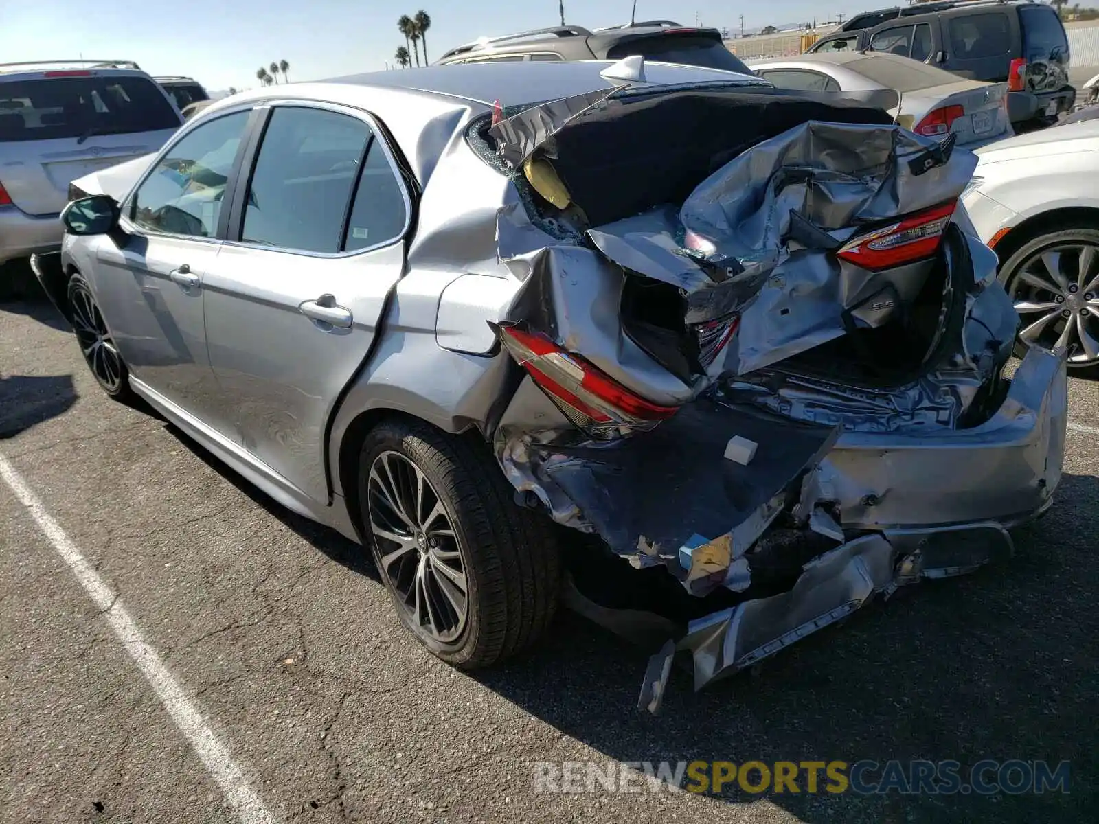 3 Photograph of a damaged car 4T1B11HK1KU773049 TOYOTA CAMRY 2019