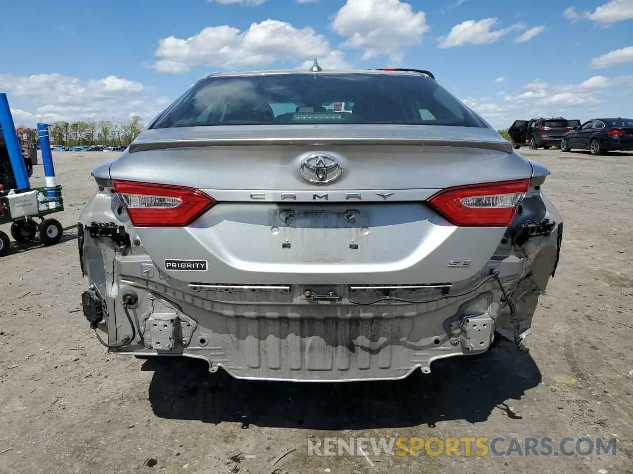 6 Photograph of a damaged car 4T1B11HK1KU775223 TOYOTA CAMRY 2019