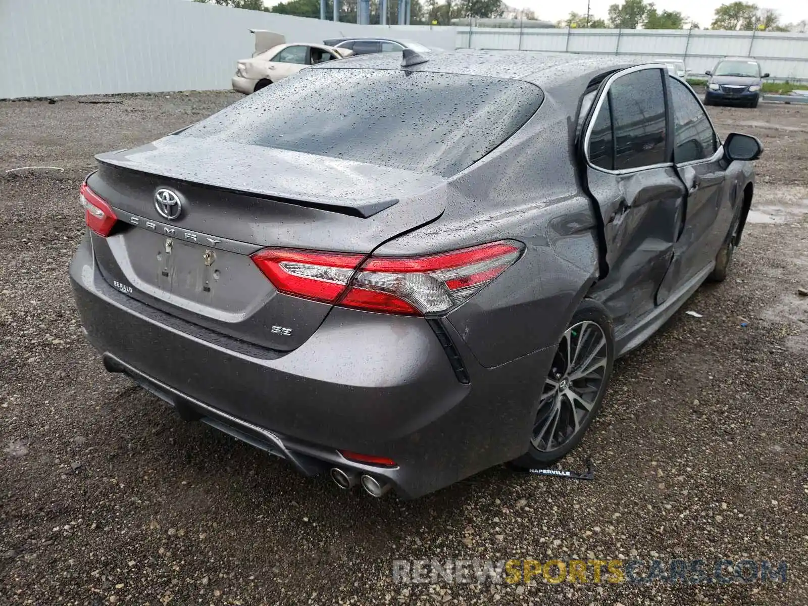 4 Photograph of a damaged car 4T1B11HK1KU779112 TOYOTA CAMRY 2019