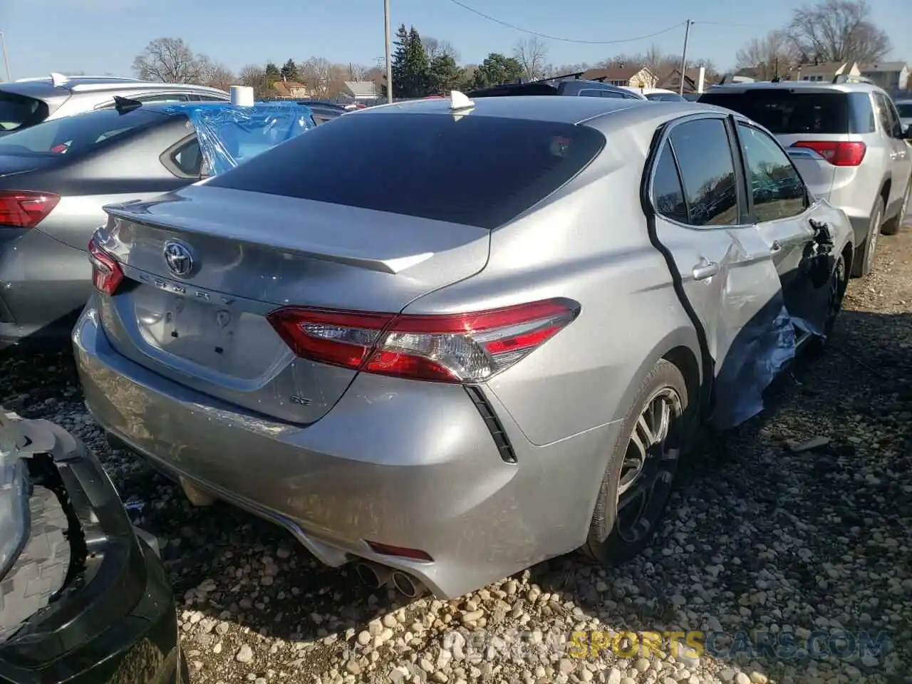 4 Photograph of a damaged car 4T1B11HK1KU779188 TOYOTA CAMRY 2019