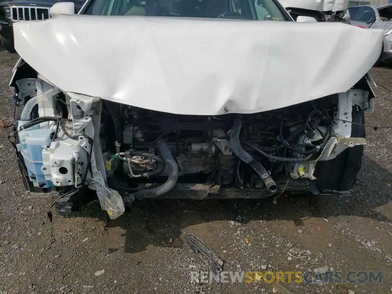 9 Photograph of a damaged car 4T1B11HK1KU780616 TOYOTA CAMRY 2019