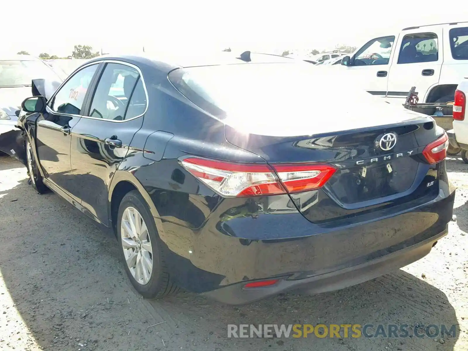 3 Photograph of a damaged car 4T1B11HK1KU782690 TOYOTA CAMRY 2019