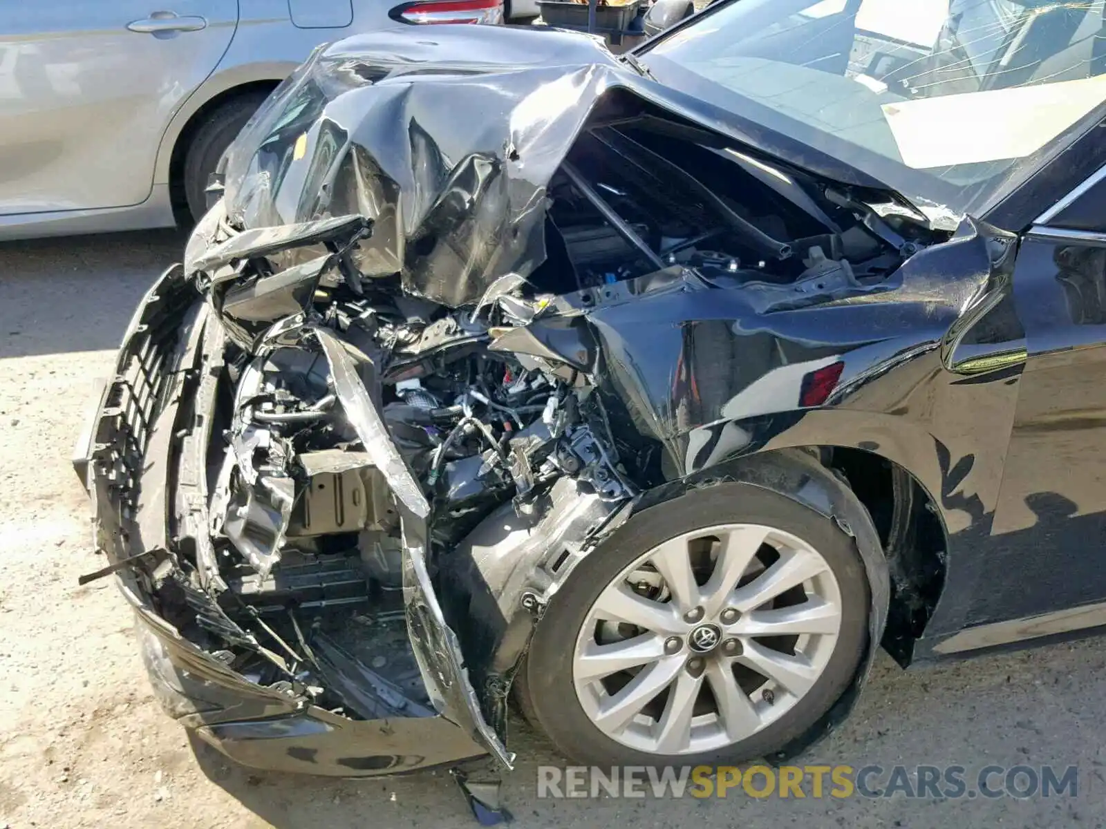 9 Photograph of a damaged car 4T1B11HK1KU782690 TOYOTA CAMRY 2019