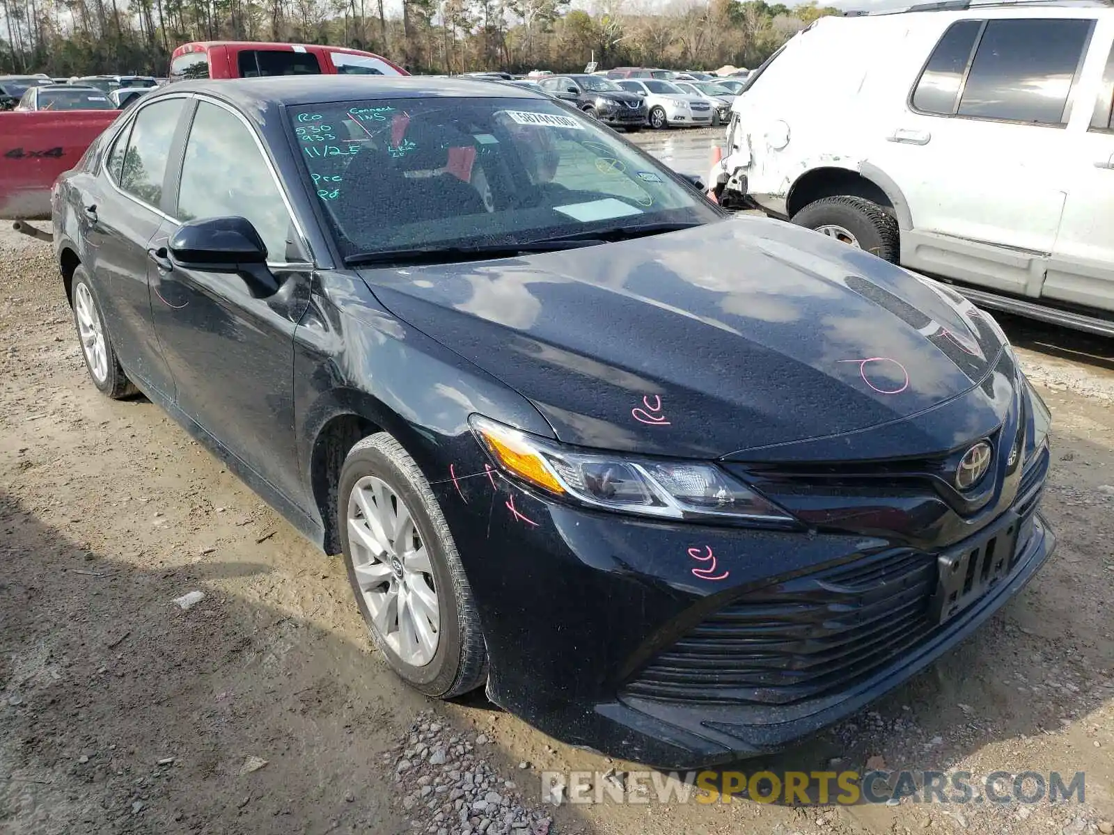 1 Photograph of a damaged car 4T1B11HK1KU784665 TOYOTA CAMRY 2019