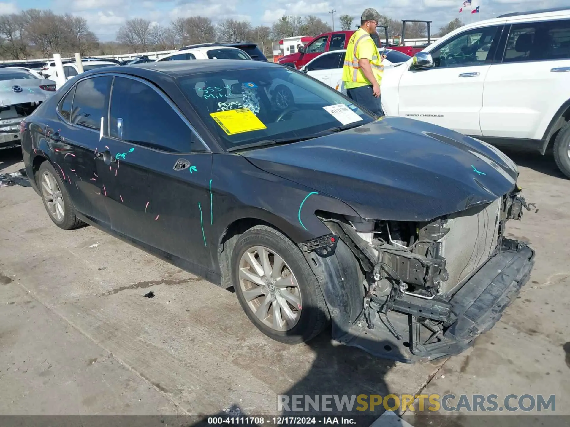 1 Photograph of a damaged car 4T1B11HK1KU785797 TOYOTA CAMRY 2019