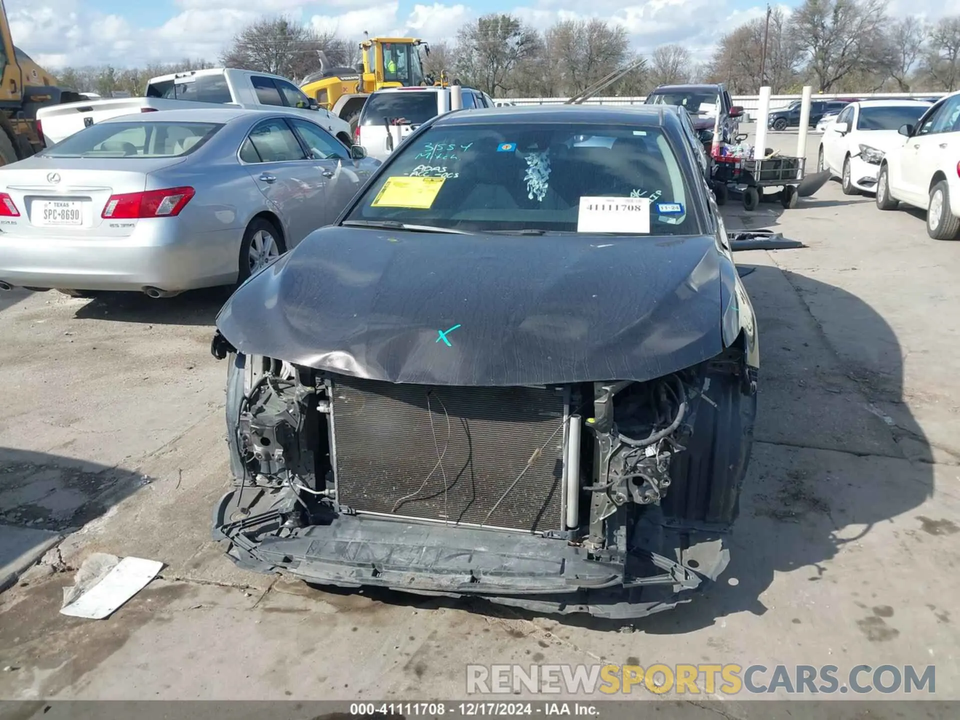 12 Photograph of a damaged car 4T1B11HK1KU785797 TOYOTA CAMRY 2019
