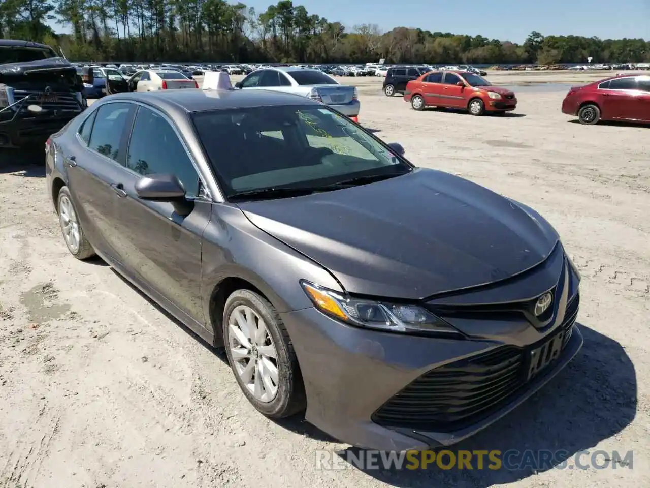 1 Photograph of a damaged car 4T1B11HK1KU786495 TOYOTA CAMRY 2019