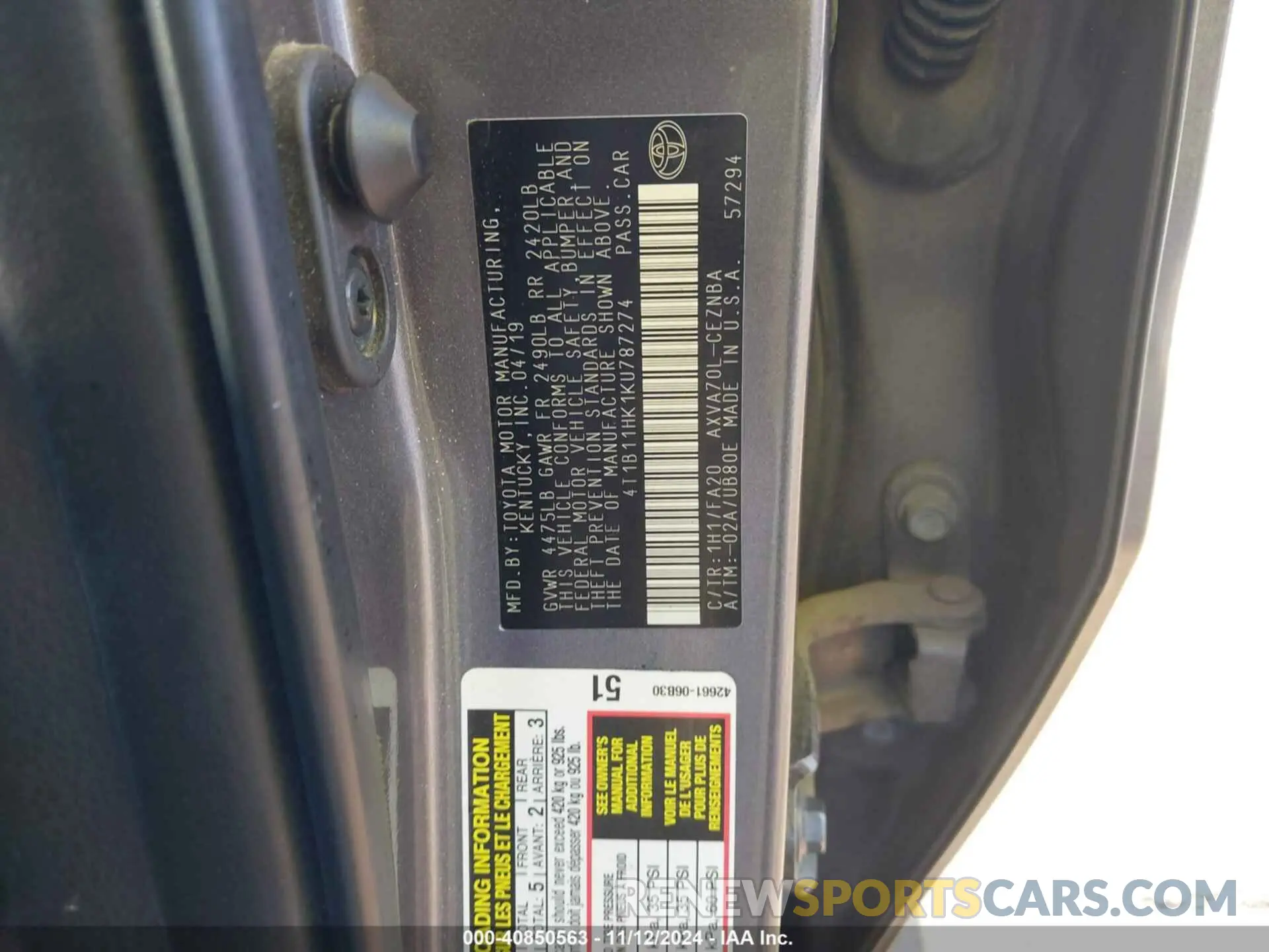 9 Photograph of a damaged car 4T1B11HK1KU787274 TOYOTA CAMRY 2019