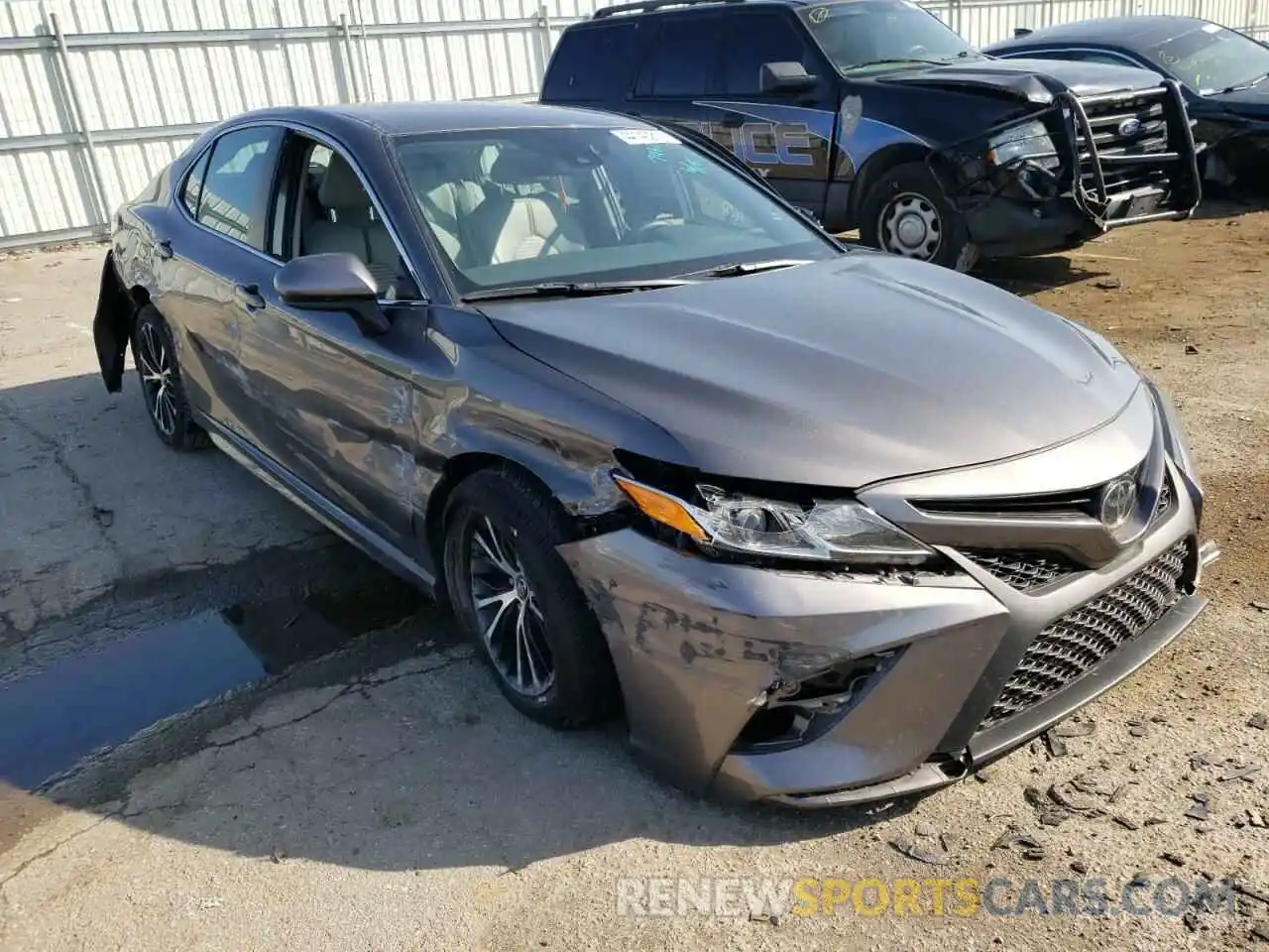 1 Photograph of a damaged car 4T1B11HK1KU787467 TOYOTA CAMRY 2019