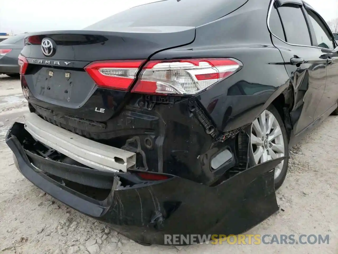 9 Photograph of a damaged car 4T1B11HK1KU788988 TOYOTA CAMRY 2019