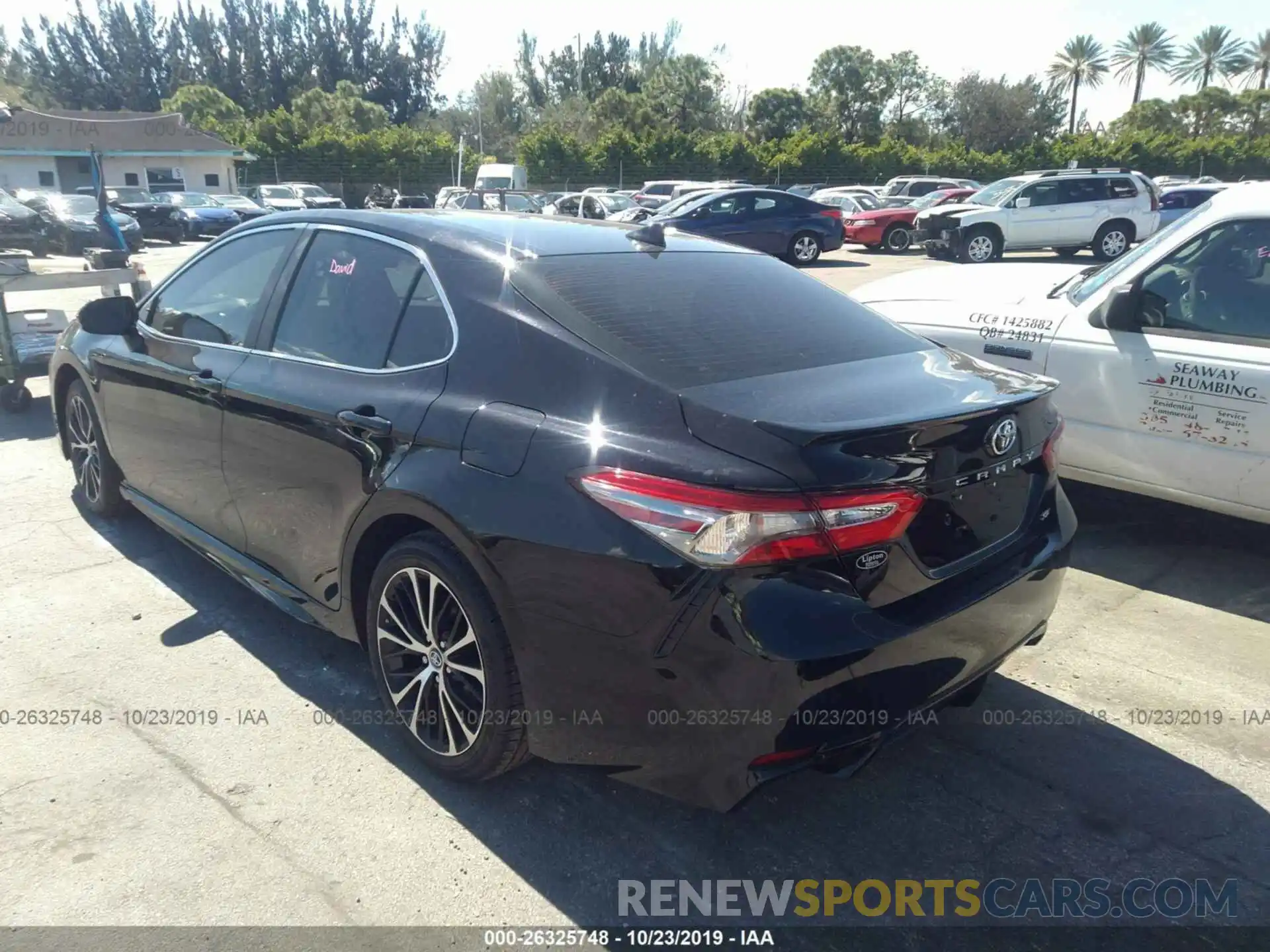 3 Photograph of a damaged car 4T1B11HK1KU789428 TOYOTA CAMRY 2019