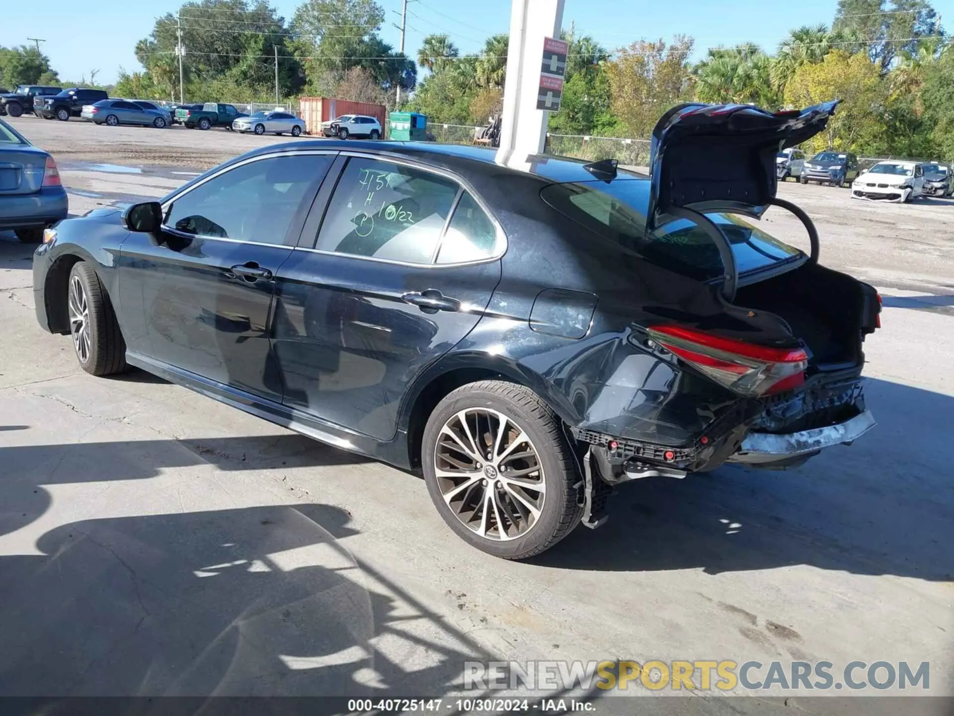 3 Photograph of a damaged car 4T1B11HK1KU793186 TOYOTA CAMRY 2019